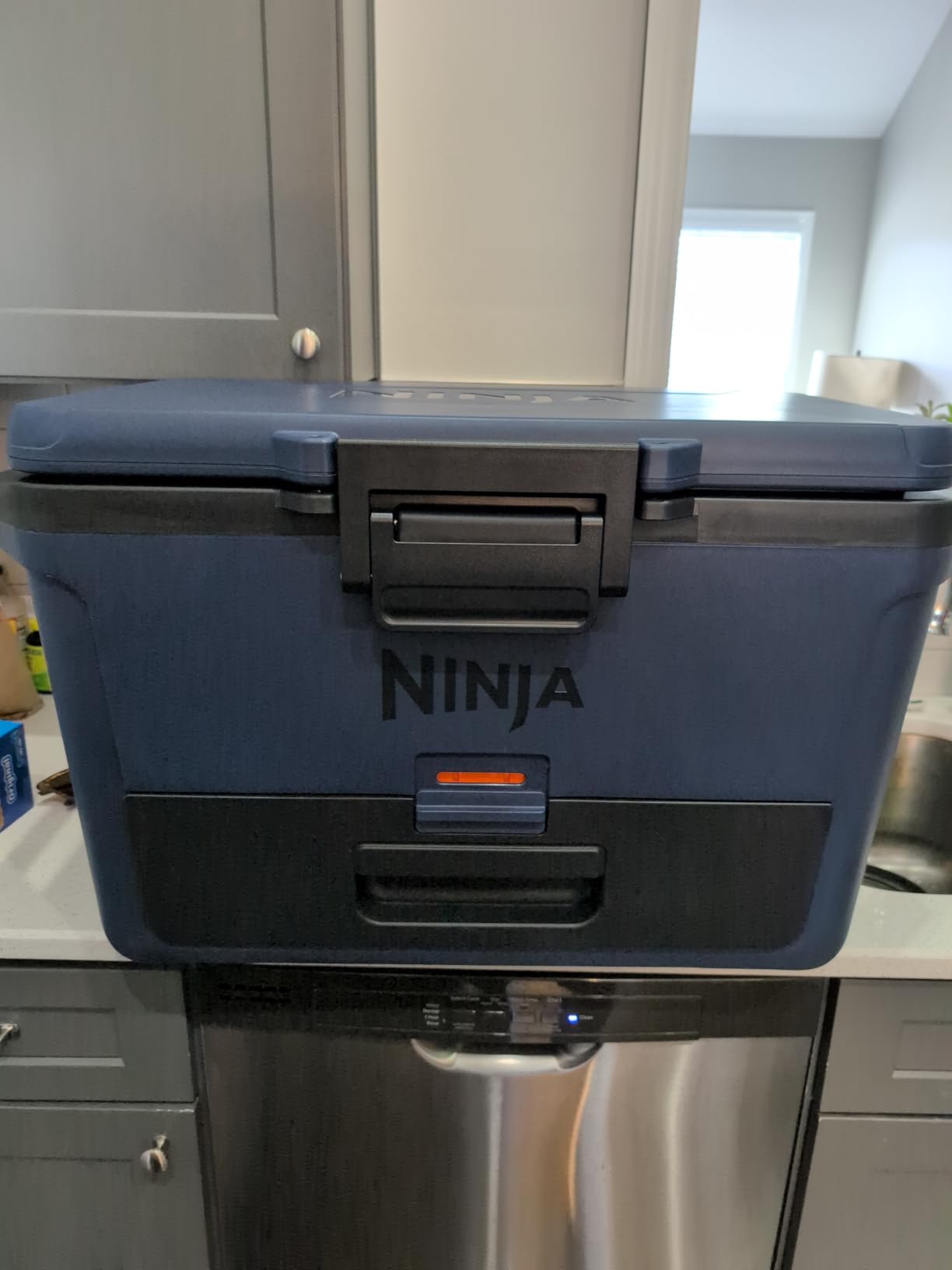 Ninja FB151BL FrostVault 50qt Hard Cooler with Dry Zone, Integrated Fridge-Temp Dry Storage Drawer, Premium Heavy-Duty Insulated Cooler customer photo 1