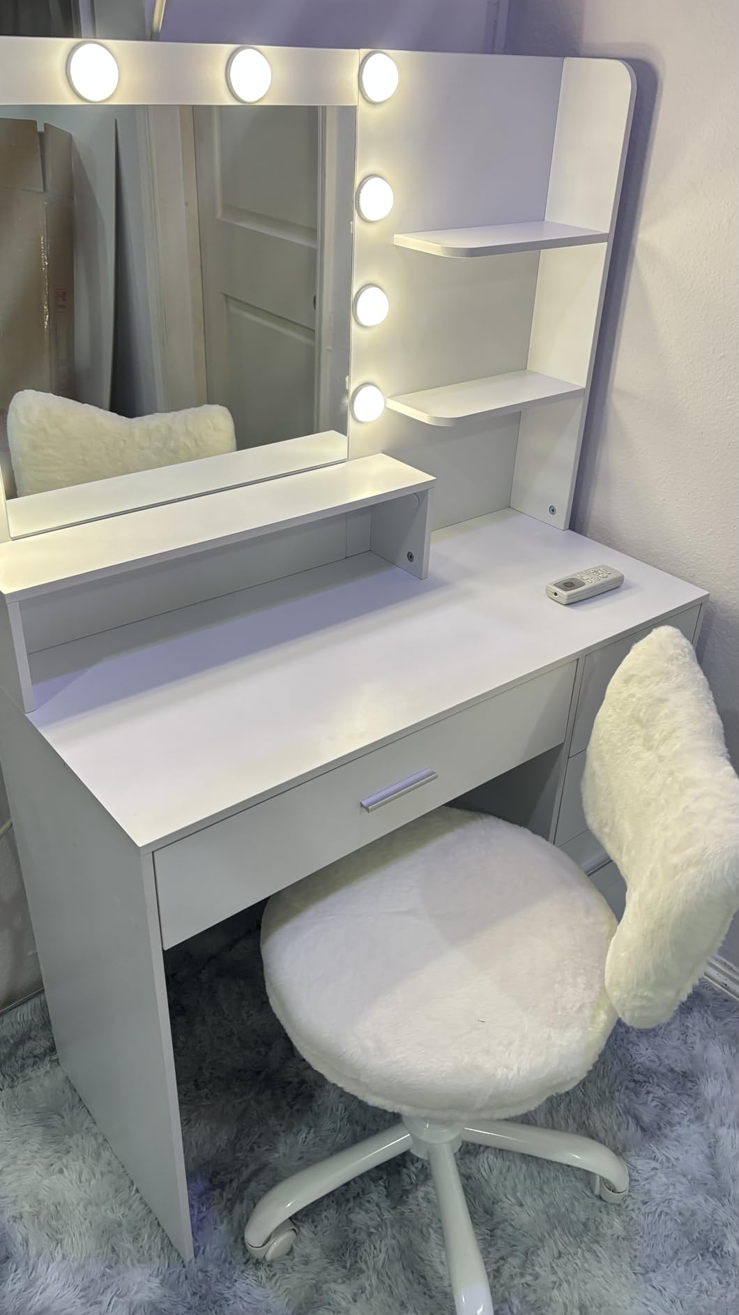 Quimoo Vanity Desk with Mirror & Lights, Makeup Vanity with 5 Drawers & Storage Shelves, White Vanity Table, 3 Color Modes & Adjustable Brightness, Dressing Table, Bedroom customer photo 1