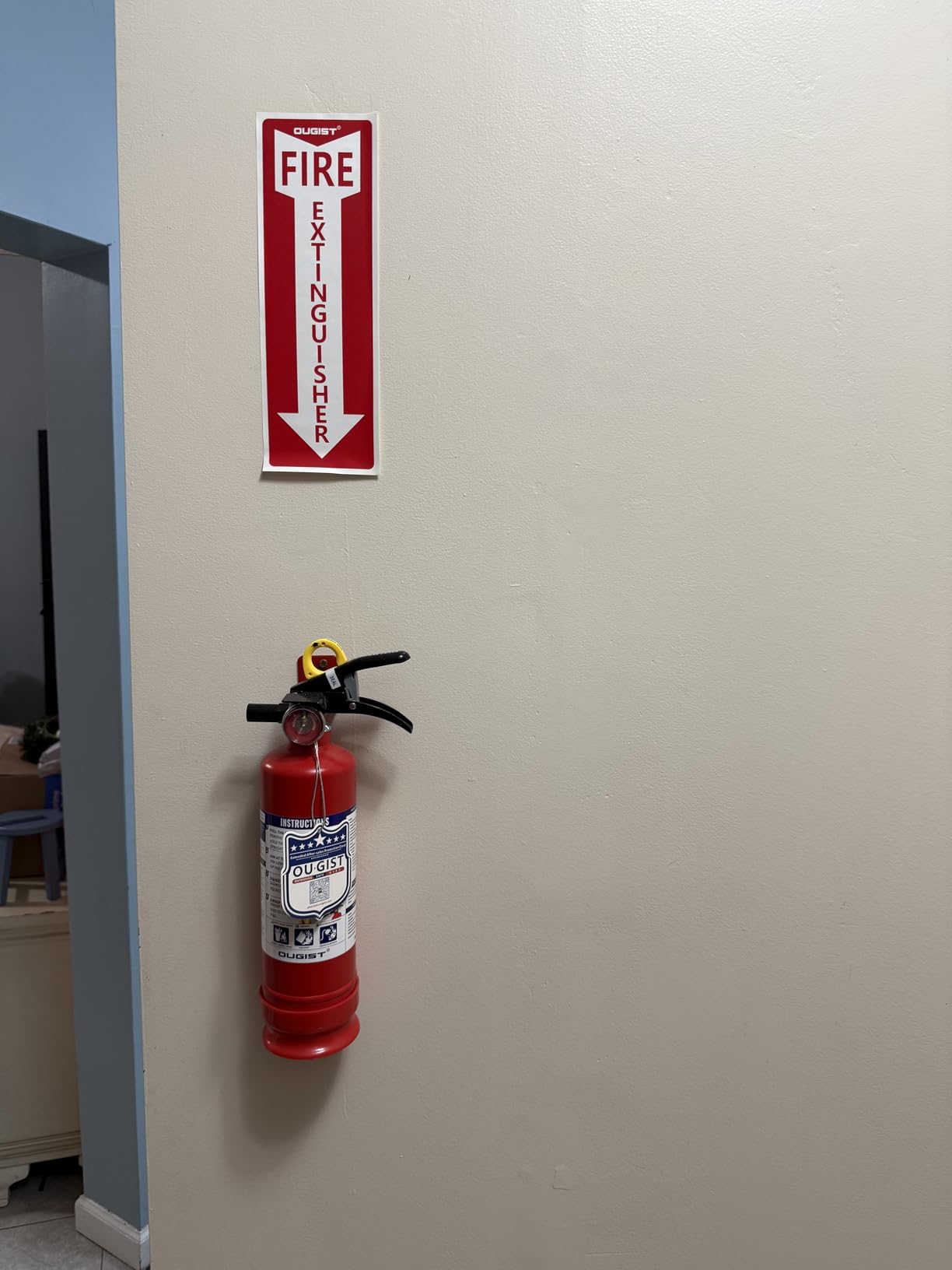 Ougist ABC Fire Extinguisher for Home & Vehicle - 2.5 lb 1-A:10-B:C Rated customer photo 1