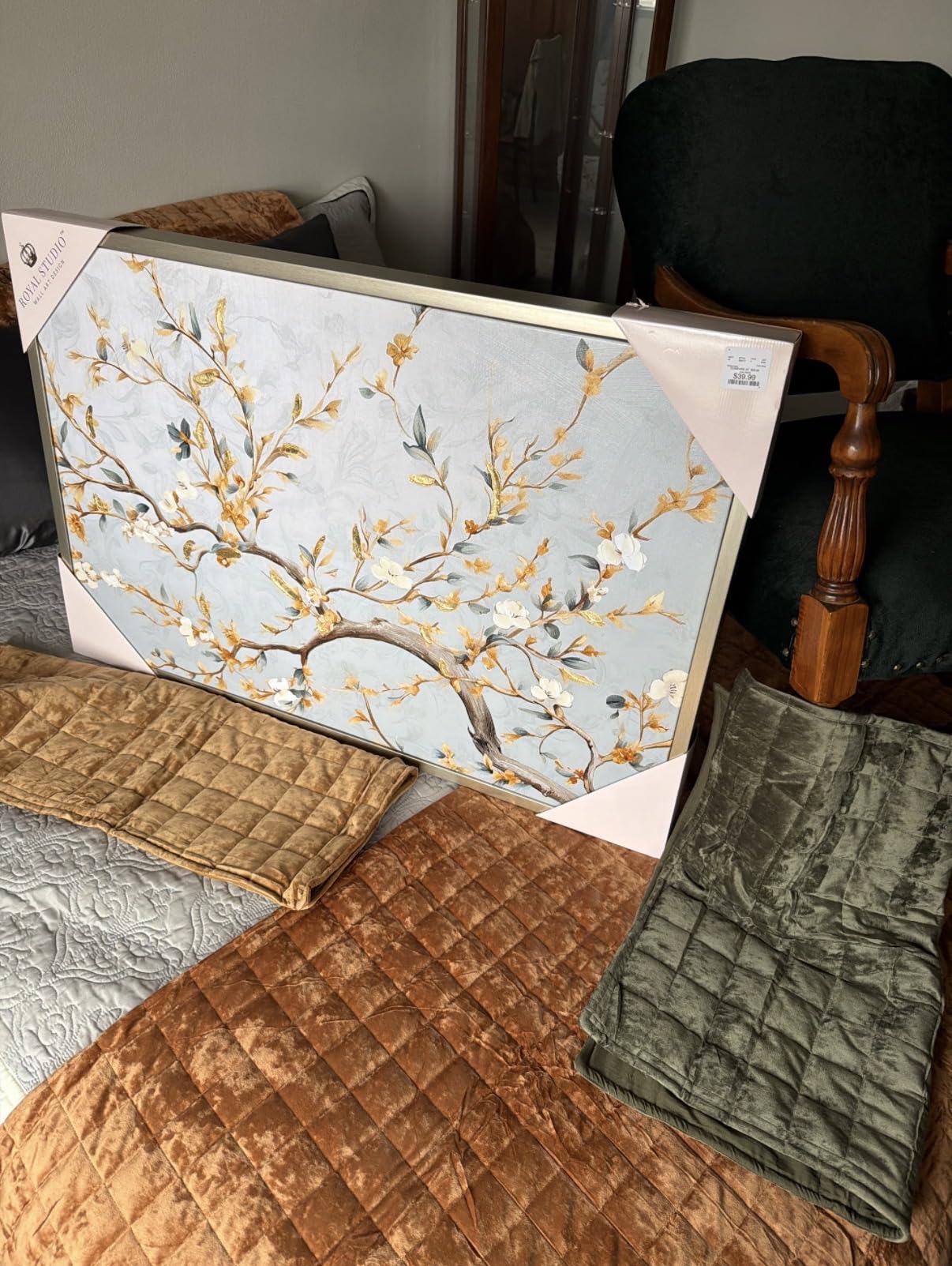 RECYCO Luxury Velvet Quilt Set King Size Bedding Sets, Ultra Soft Velvet Comforter Set, Lightweight Channel Box Stitch Oversized Bedspread Coverlet for All Season, with 2 Shams, Beige customer photo 1