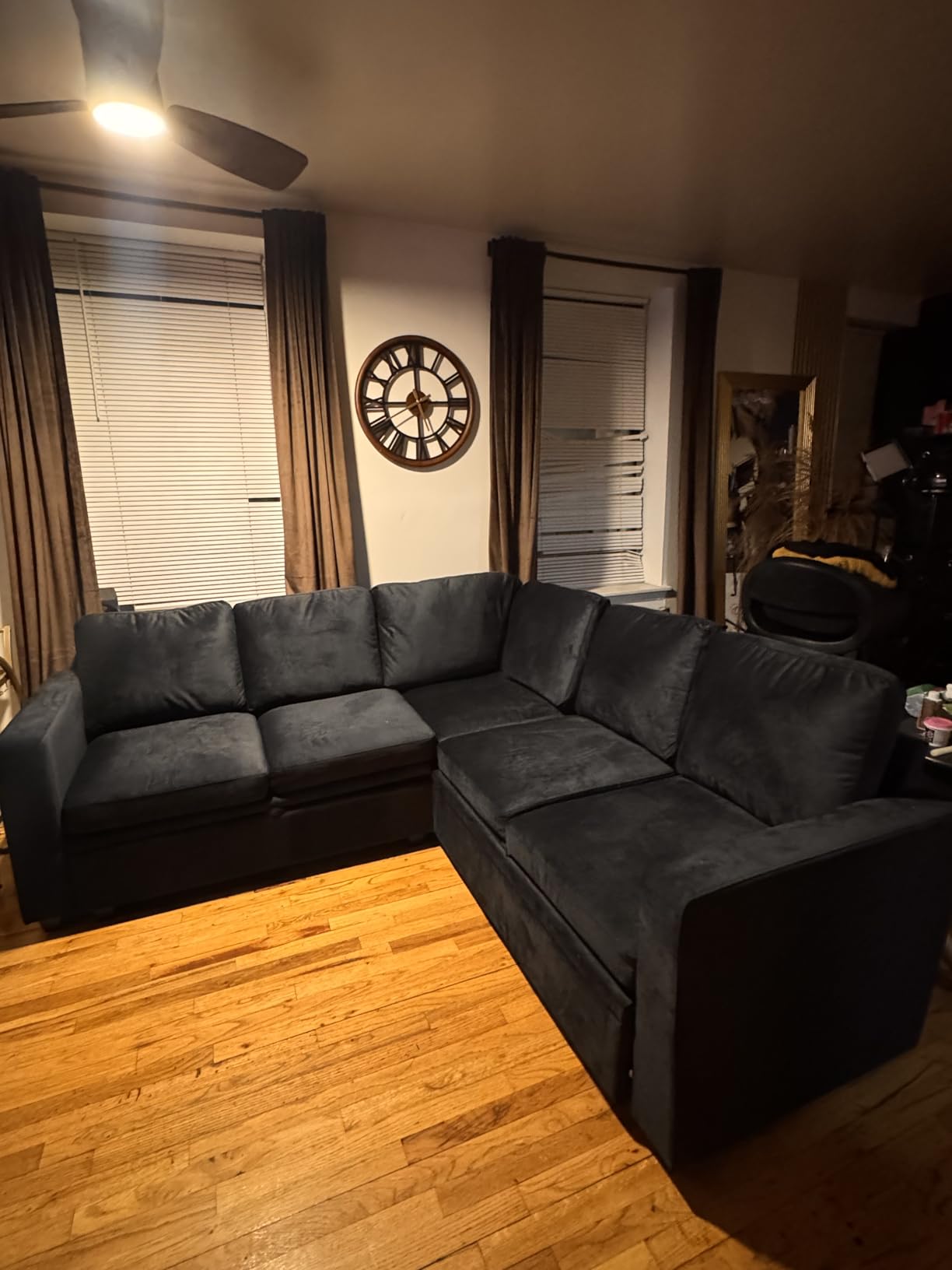 HONBAY Modular Sectional Sleeper Sofa with Pull Out Bed, L Shaped Couch with Storage Seat, Convertible Sectional Couches for Living Room customer photo 1