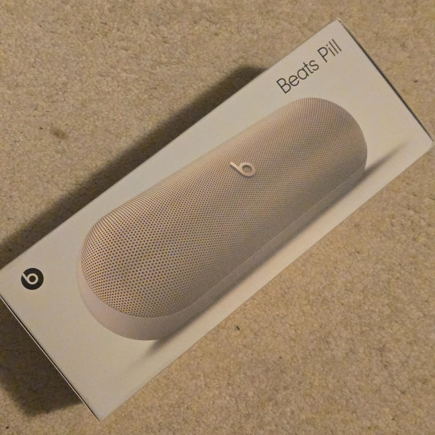 Beats Pill - Portable Bluetooth Speaker - Up to 24H Battery Life, Water Resistant, Bluetooth, Apple & Android Compatible, Seriously Loud Sound for Home, Outdoor and Travel - Champagne Gold customer photo 2
