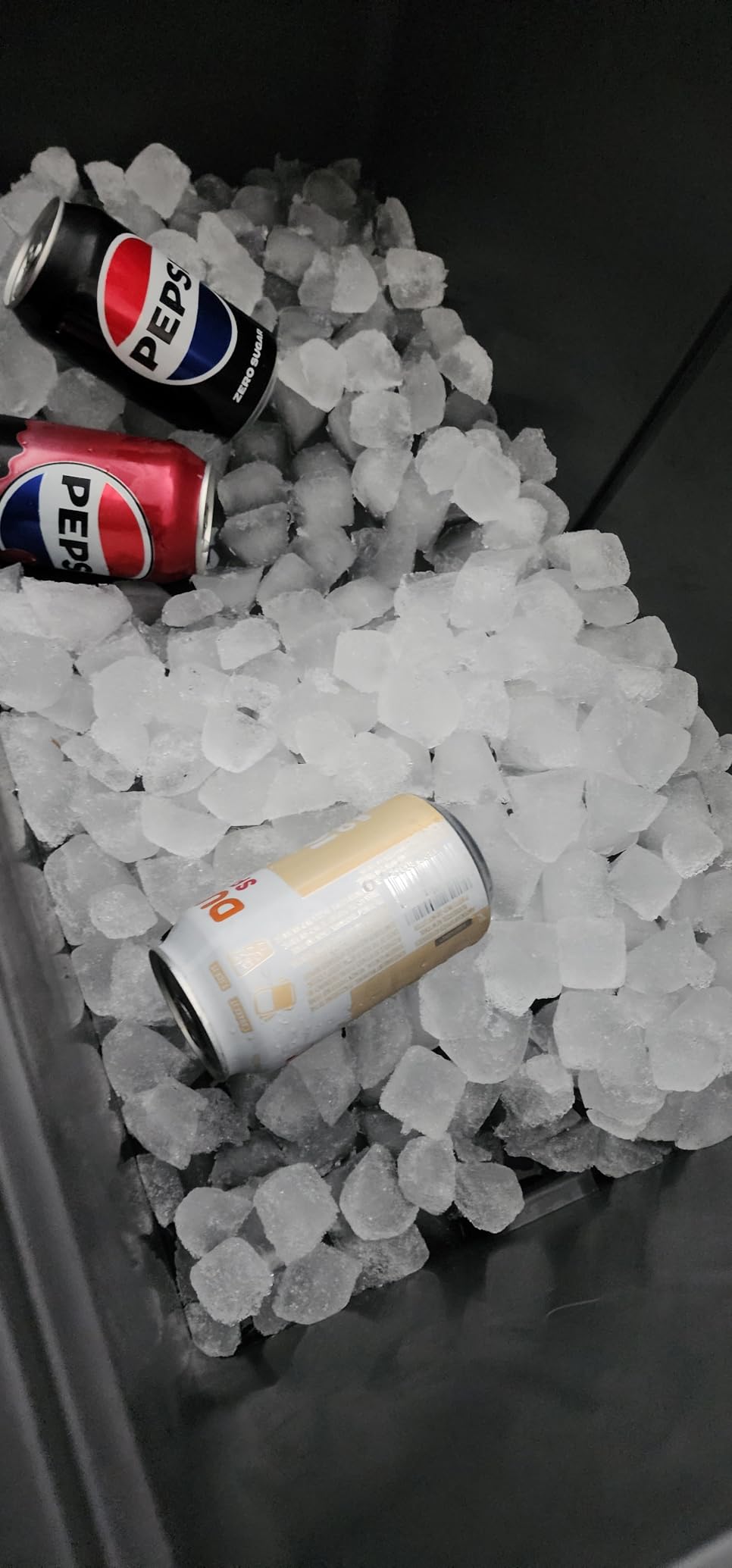 ENGEL 60 QT Ultra-Light Injection Molded Cooler customer photo 1