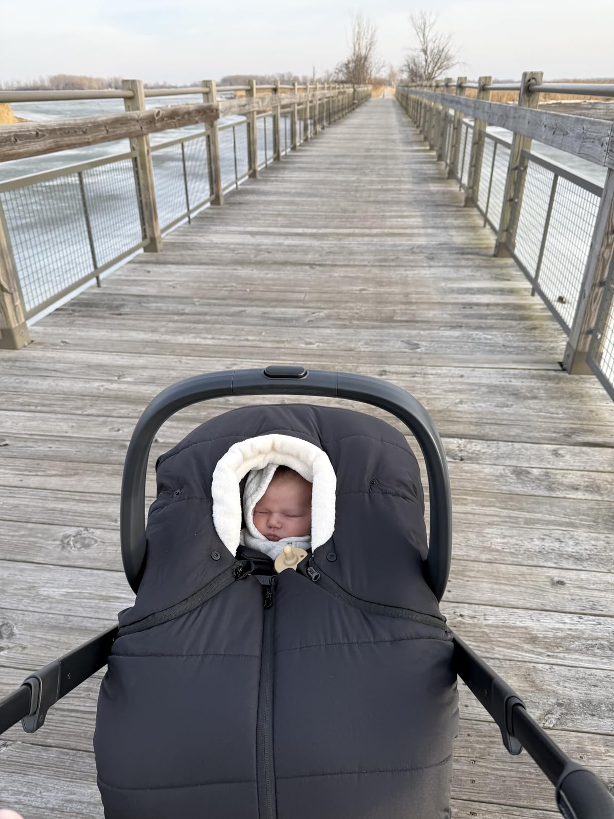UPPAbaby Vista V3 Convertible Single-to-Double Stroller for Baby & Toddler, 30+ Configurations, Car Seat Compatible, All-Wheel Suspension, XL Basket - Savannah (Pearl Grey Jacquard/Carbon Frame) customer photo 1