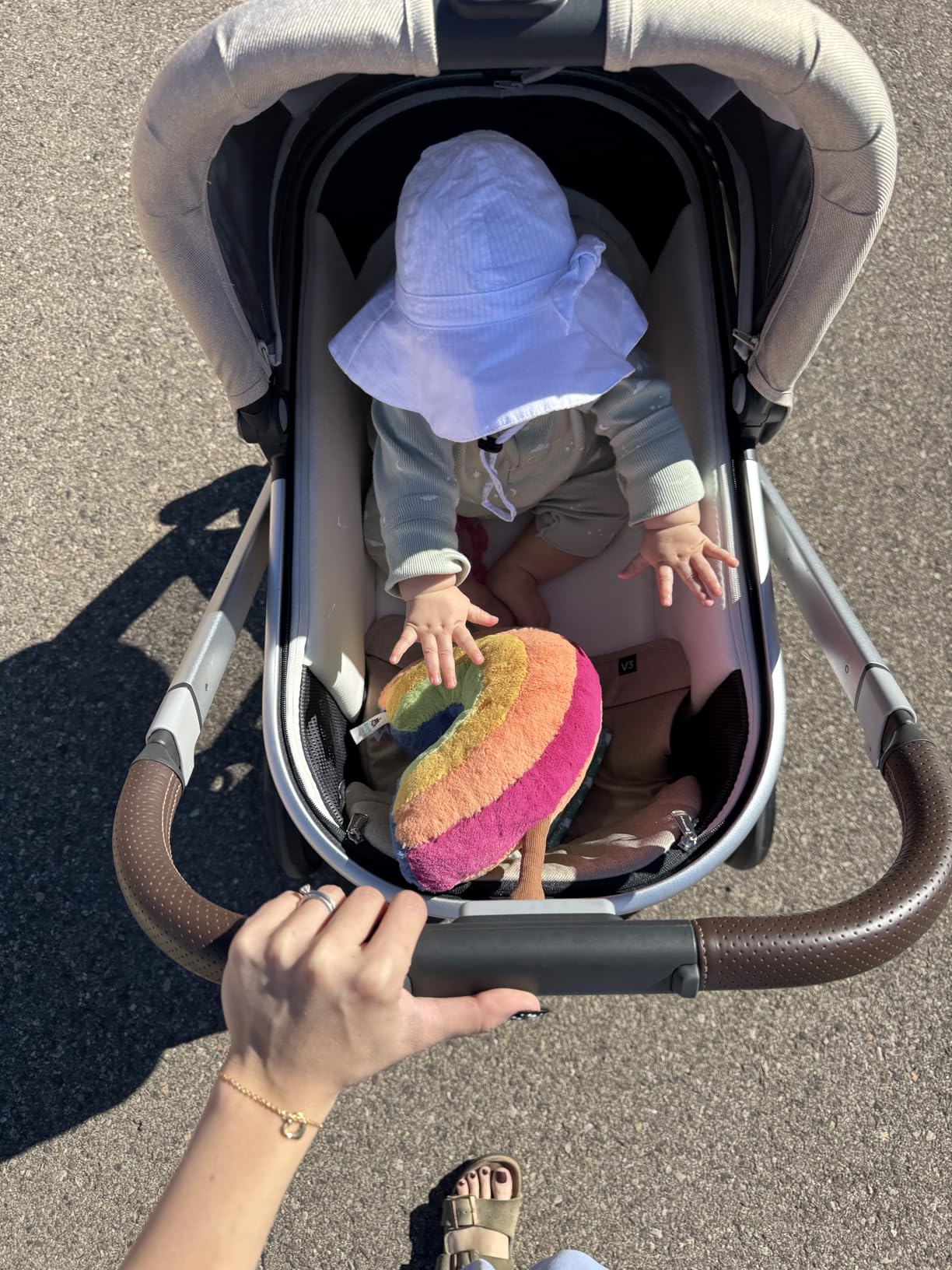 UPPAbaby Vista V3 Convertible Single-to-Double Stroller for Baby & Toddler, 30+ Configurations, Car Seat Compatible, All-Wheel Suspension, XL Basket - Savannah (Pearl Grey Jacquard/Carbon Frame) customer photo 2