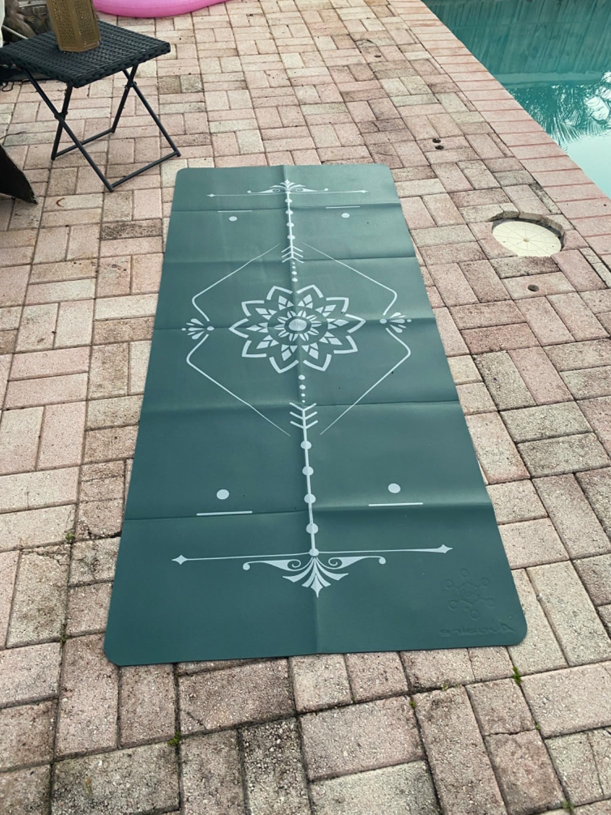 Avoalre Yoga Mat Foldable - Textured Non Slip Exercise Mat -Travel Lightweight Hot Yoga Mat with Carry Bag for Pilates & Home Workouts (72