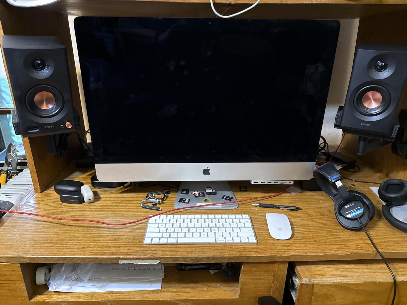 Edifier MR3 Powered Studio Monitor Speakers, Hi-Res Audio Certified Bluetooth V5.4 Active Bookshelf Loudspeakers customer photo 1