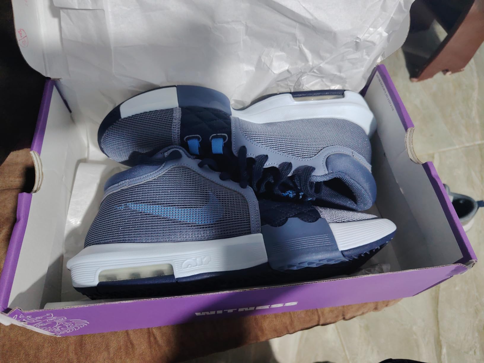 Lebron Witness VIII Men's Basketball Shoes customer photo 1