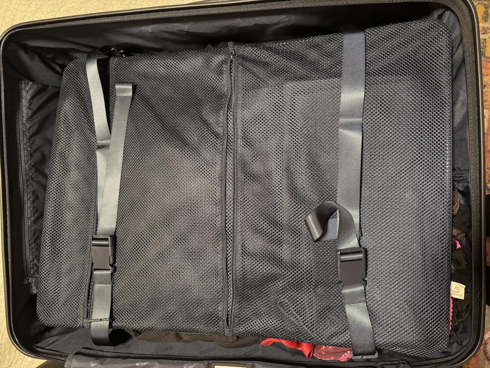 Away Large Checked Luggage, 29 Inch Hardside Suitcase with Spinner Wheels, Lightweight & Durable, TSA Lock, Jet Black customer photo 1