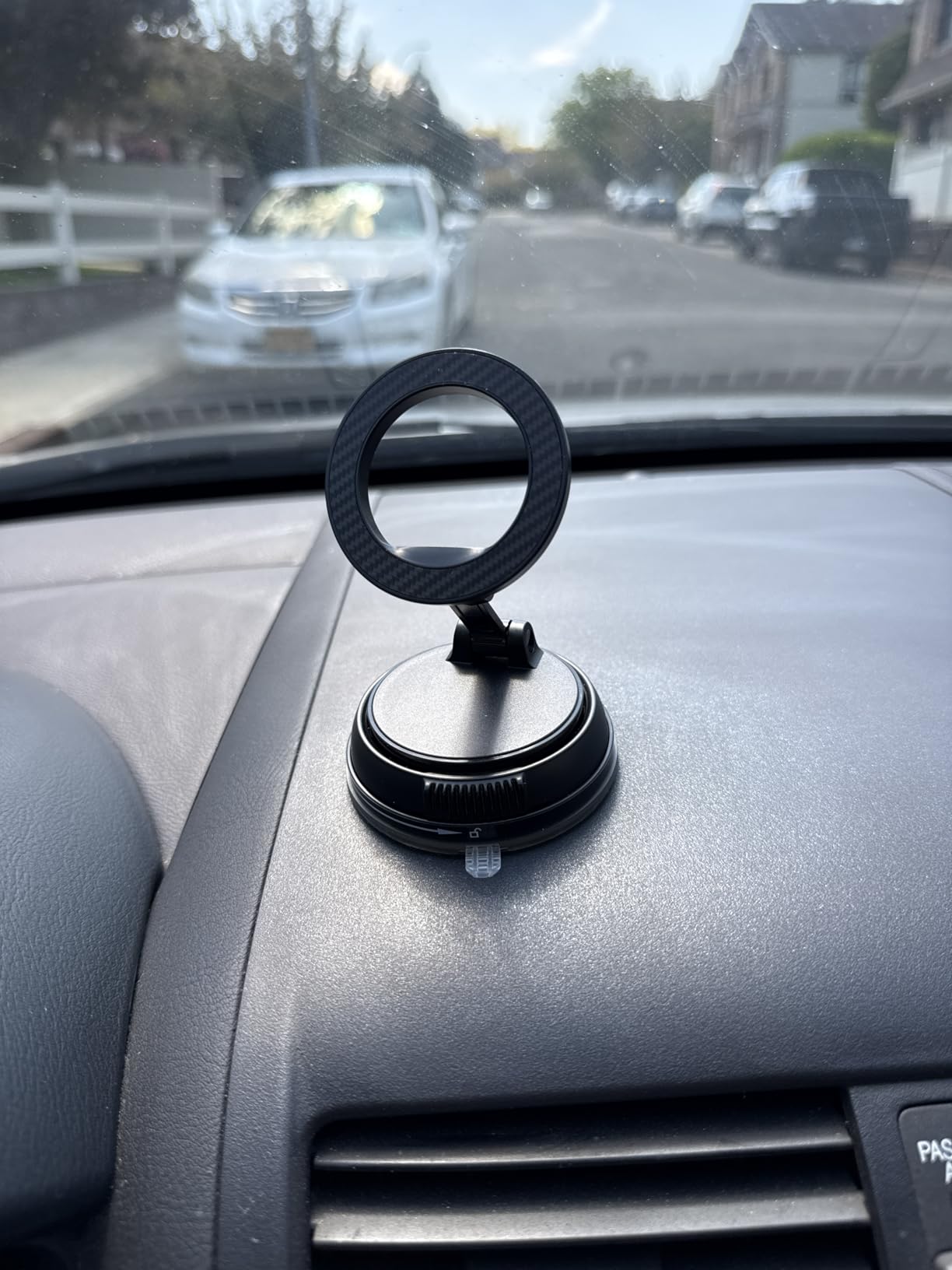 ANDERY Car Phone Holder for Magsafe [78+LBS Strongest Suction & 2400gf Magnetic] 360° Adjustable Car Phone Mount, Phone Holders for Your Car for iPhone 17-12 Pro Max Plus Air, Carbon Fiber customer photo 2