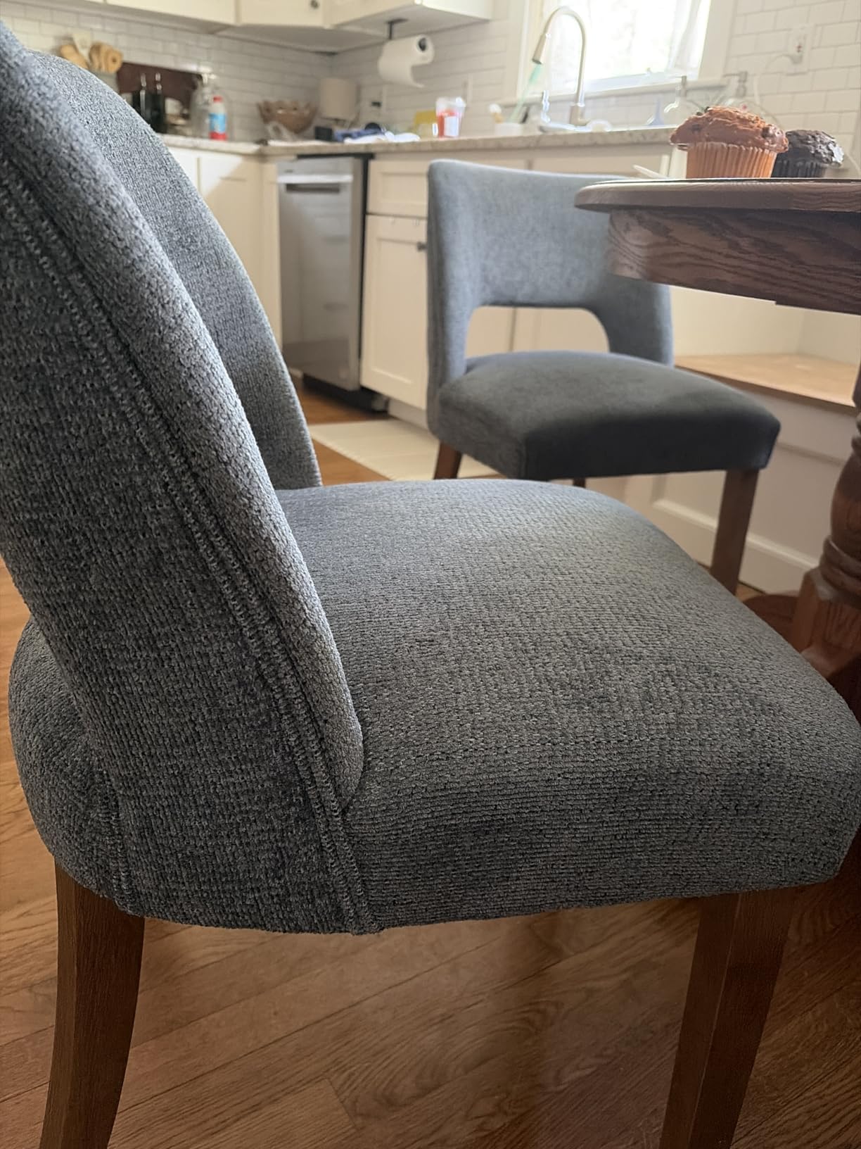 VKNOW Wooden Dining Chairs Set of 4, Modern Fabric Upholstered Dining Room Chair Kitchen Chairs, Farmhouse Dinner Chair for Kitchen Dining Room, Green customer photo 2