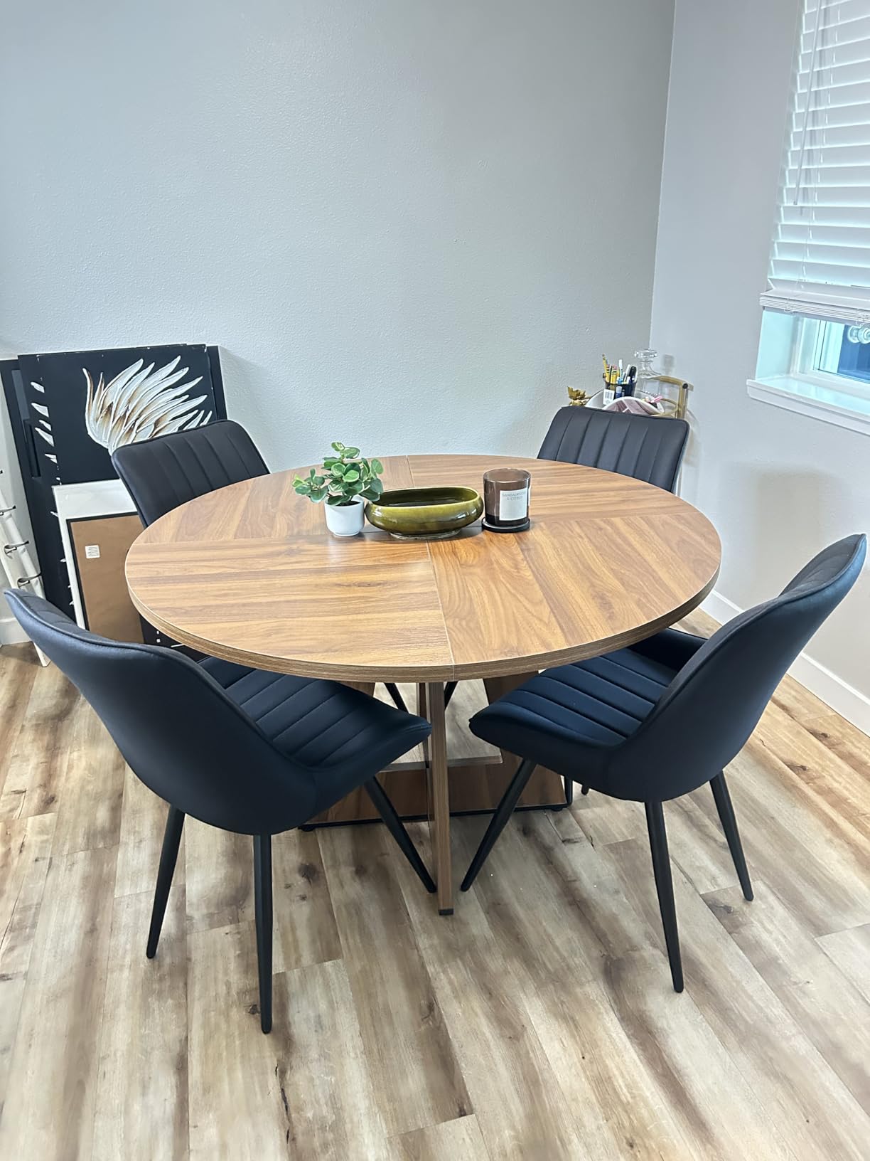 LITTLE TREE Round Dining Table for 4-6 People, 47 Inches Dining Room Table with Wooden Pedestal Base, Circle Kitchen Tables for Dining Room, Kitchen, Living Room, Oak customer photo 1