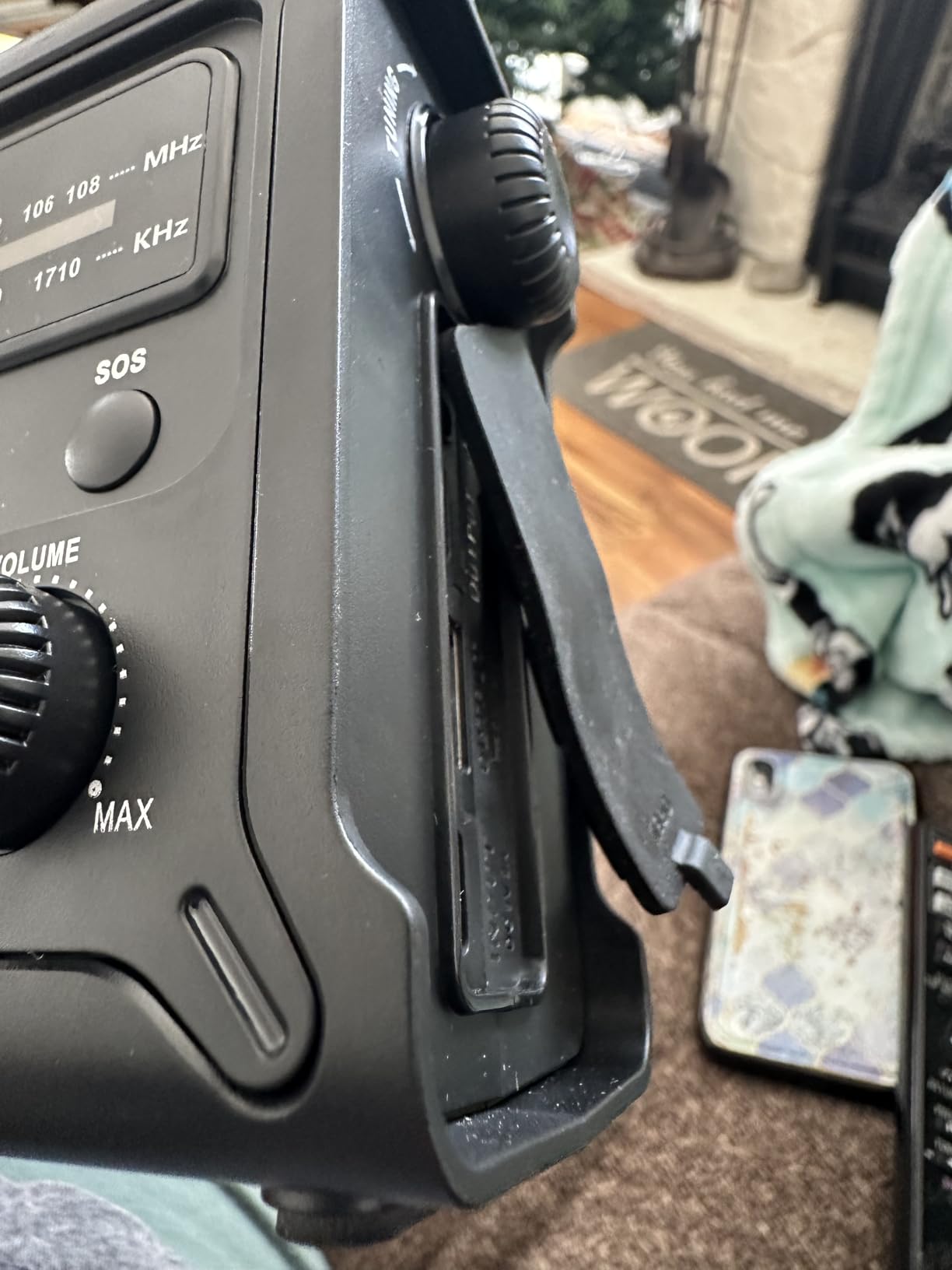 Emergency Weather Radio with Large Solar Panel, Efficient Hand Crank & Real 12000mAh Battery | AM/FM/NOAA Bands, LED Flashlight, Reading Lamp, SOS Alarm & Phone Charger for Camping & Emergencies customer photo 1