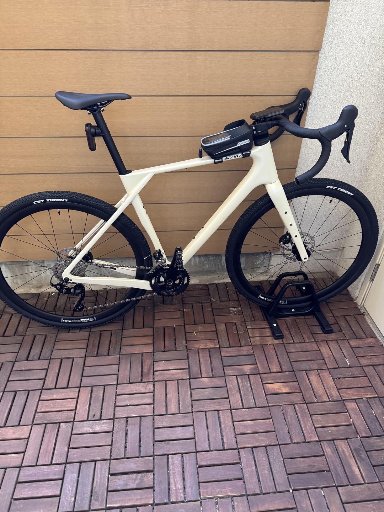 SAVADECK Carbon Gravel Bike - T800 Carbon Frame & Fork, Shimano GRX400 20-Speed Groupset, Hydraulic Disc Brakes customer photo 1
