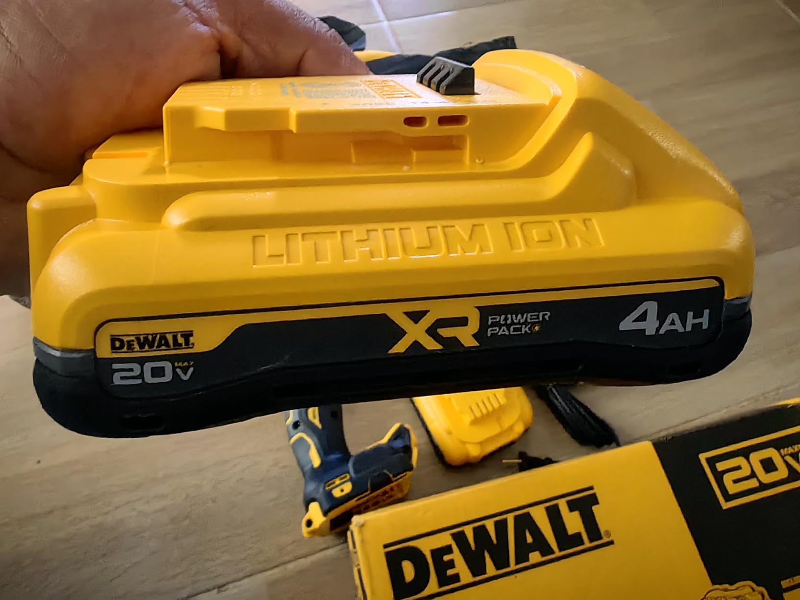 DEWALT 20V MAX XR Brushless Cordless 1/2 in. Drill Driver Kit With DEWALT POWERPACK Batteries and Charger (DCD801QQ2) customer photo 2