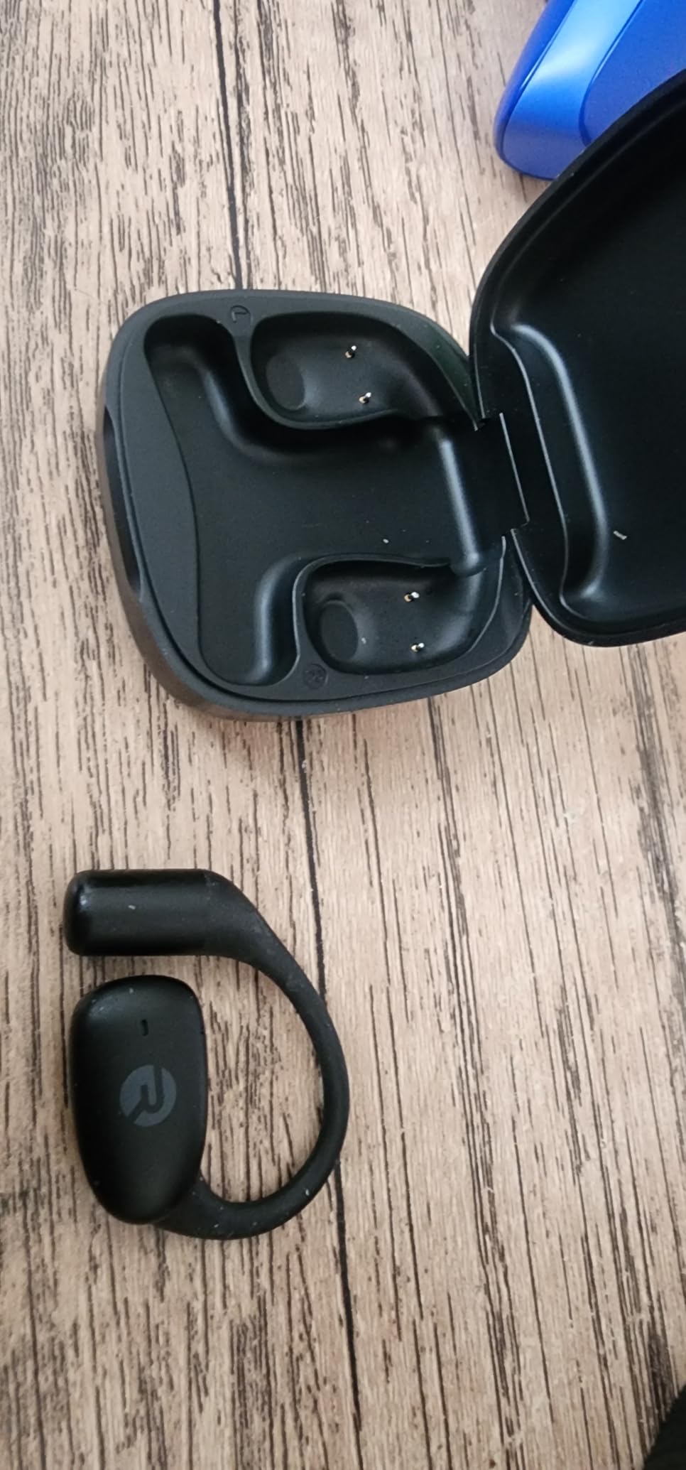 Raycon Essential Open Ear Earbuds - Open Ear Headphones, Earbuds Wireless Bluetooth, Sweat & Water-Resistant Earphones, Running Headphones with Ultra-Lightweight Design, 36 Hours Battery Life (Black) customer photo 2