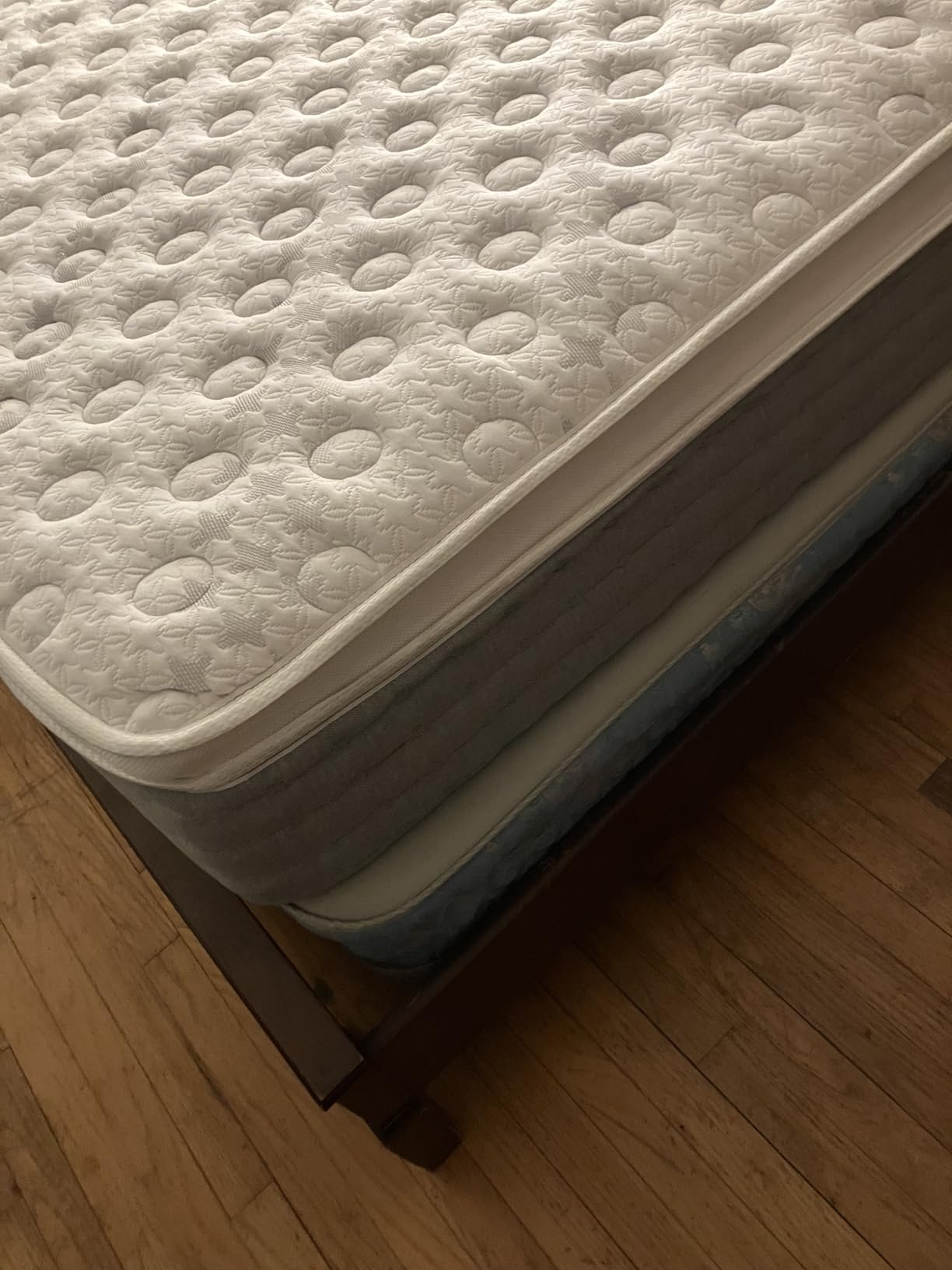 Sleepmax Queen Mattress 14 Inch - Hotel-Collection Hybrid Mattress Pain Relief - Extra Lumbar & Hip Support - Cooling Gel Bed in a Box Spine Alignment - CertiPUR-US, Fiberglass-Free, 365-Night Trial customer photo 1