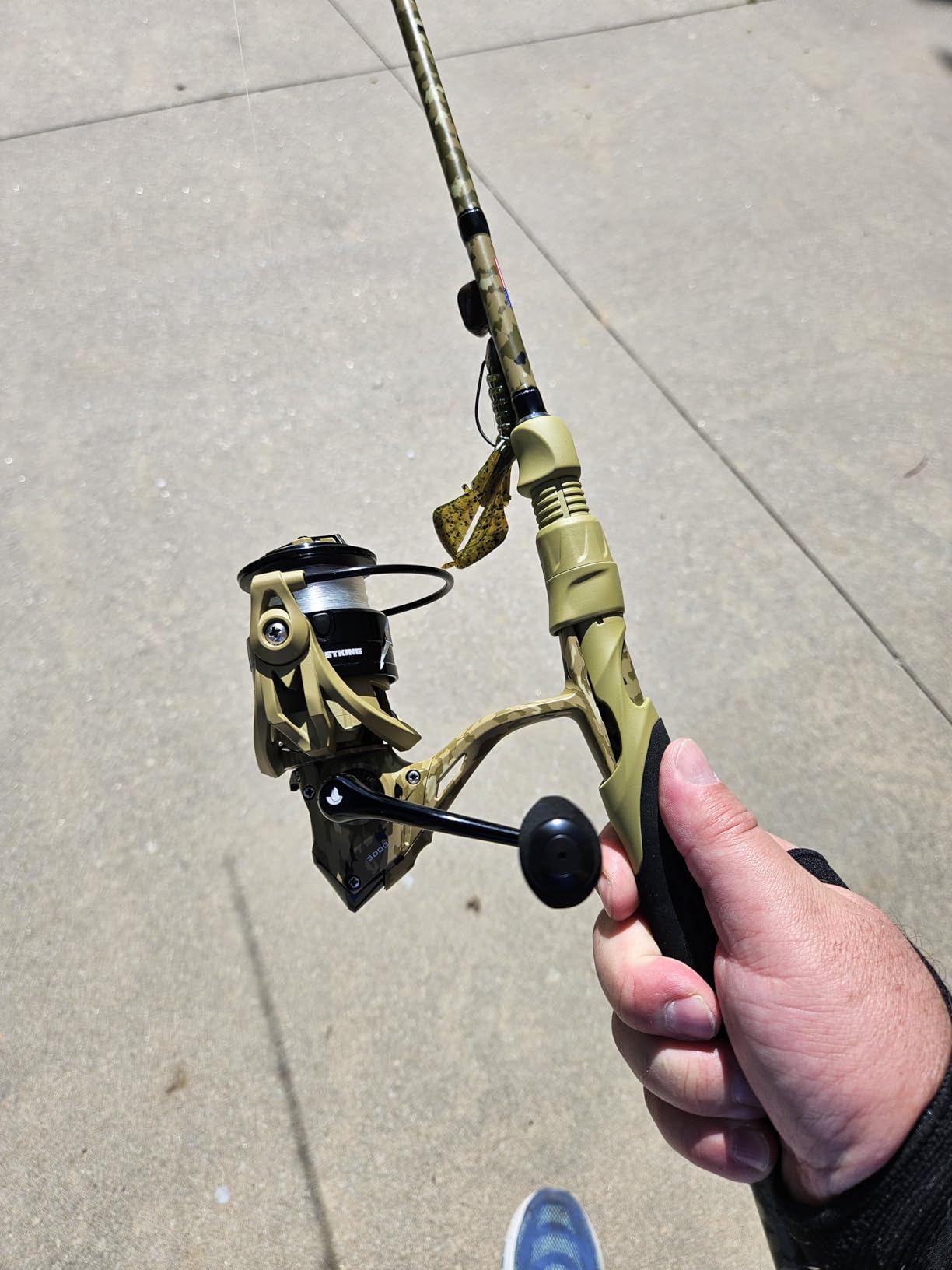 KastKing Spartacus Defender Twin-Tip Fishing Rod and Reel Combo, Spinning & Baitcaster Combo, KastFlex IM7 Graphite 2-Piece Blanks with Backup Tip Section, PTS System, EVA Handles customer photo 2