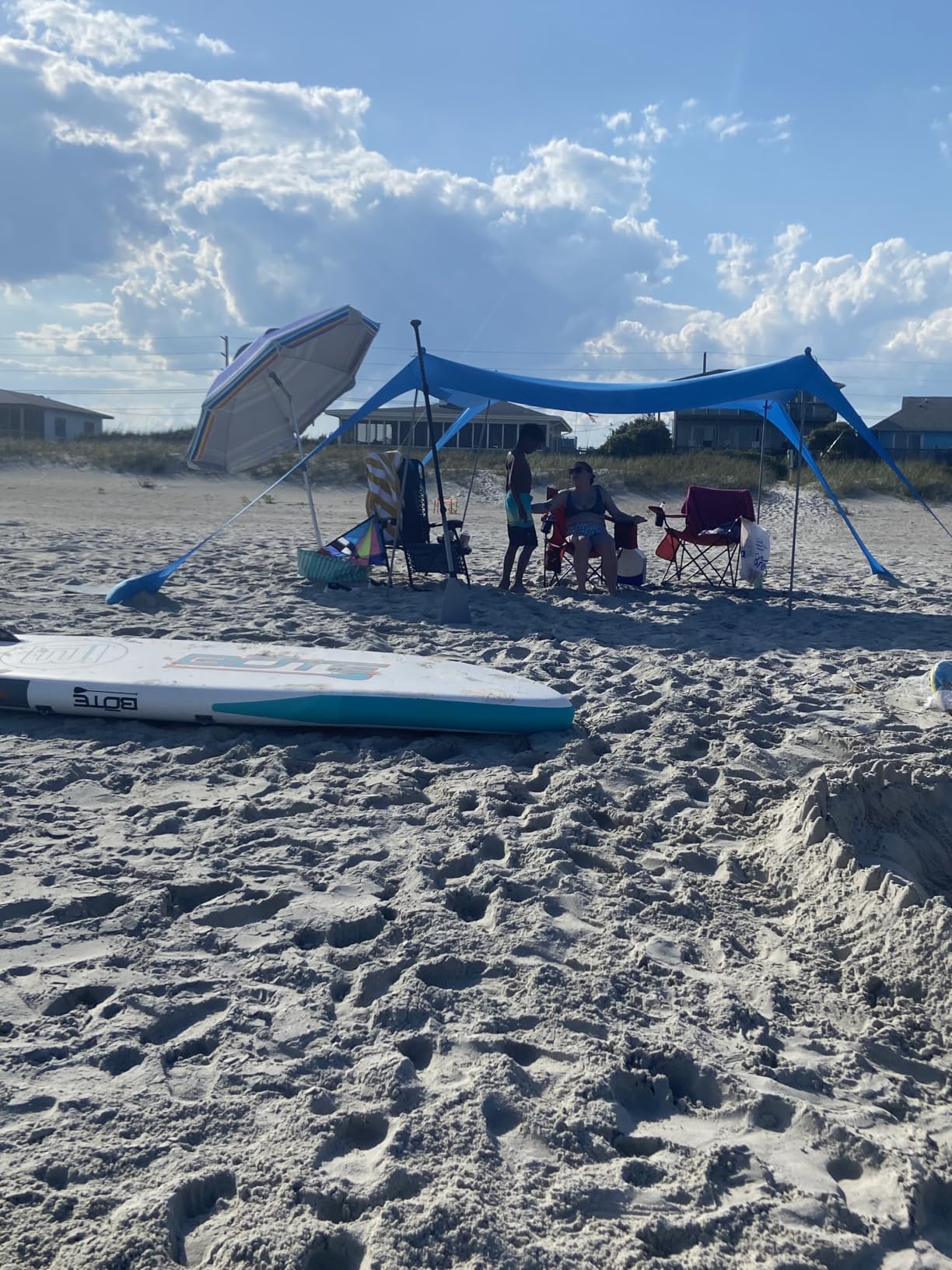 besuhot Beach Tent Sun Shelter 10x10FT Beach Shade Canopy with 8 Sandbags, UPF 50+ Protection Beach Shade Canopy customer photo 1