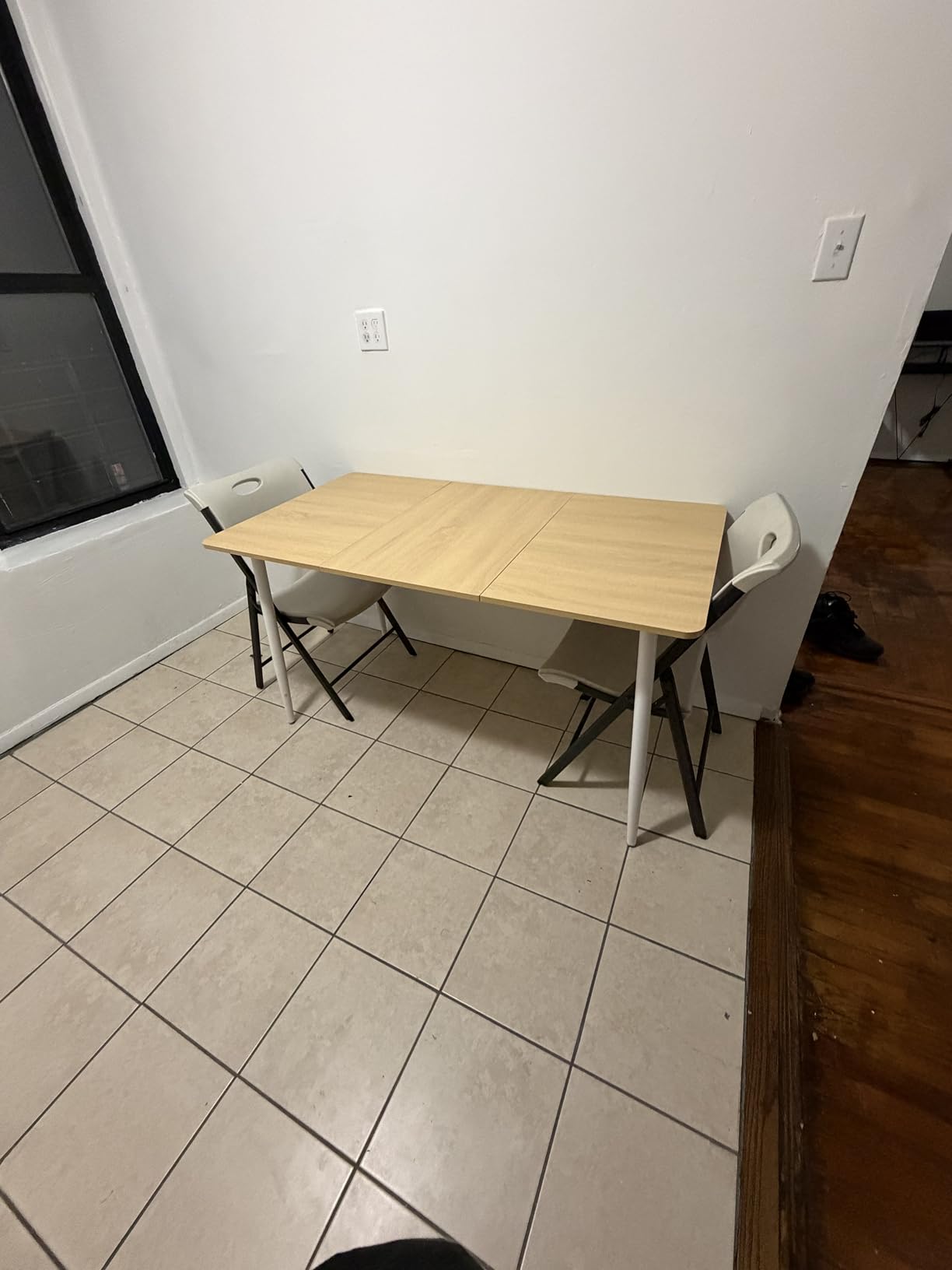 VASAGLE Dining Table for 4-6 People, Modern Farmhouse Dining Room Table, Quick Assembly, Heat-Resistant Tabletop, 55.1 x 29.5 x 29.5 Inches, for Kitchen, Natural Walnut and Ink Black customer photo 2