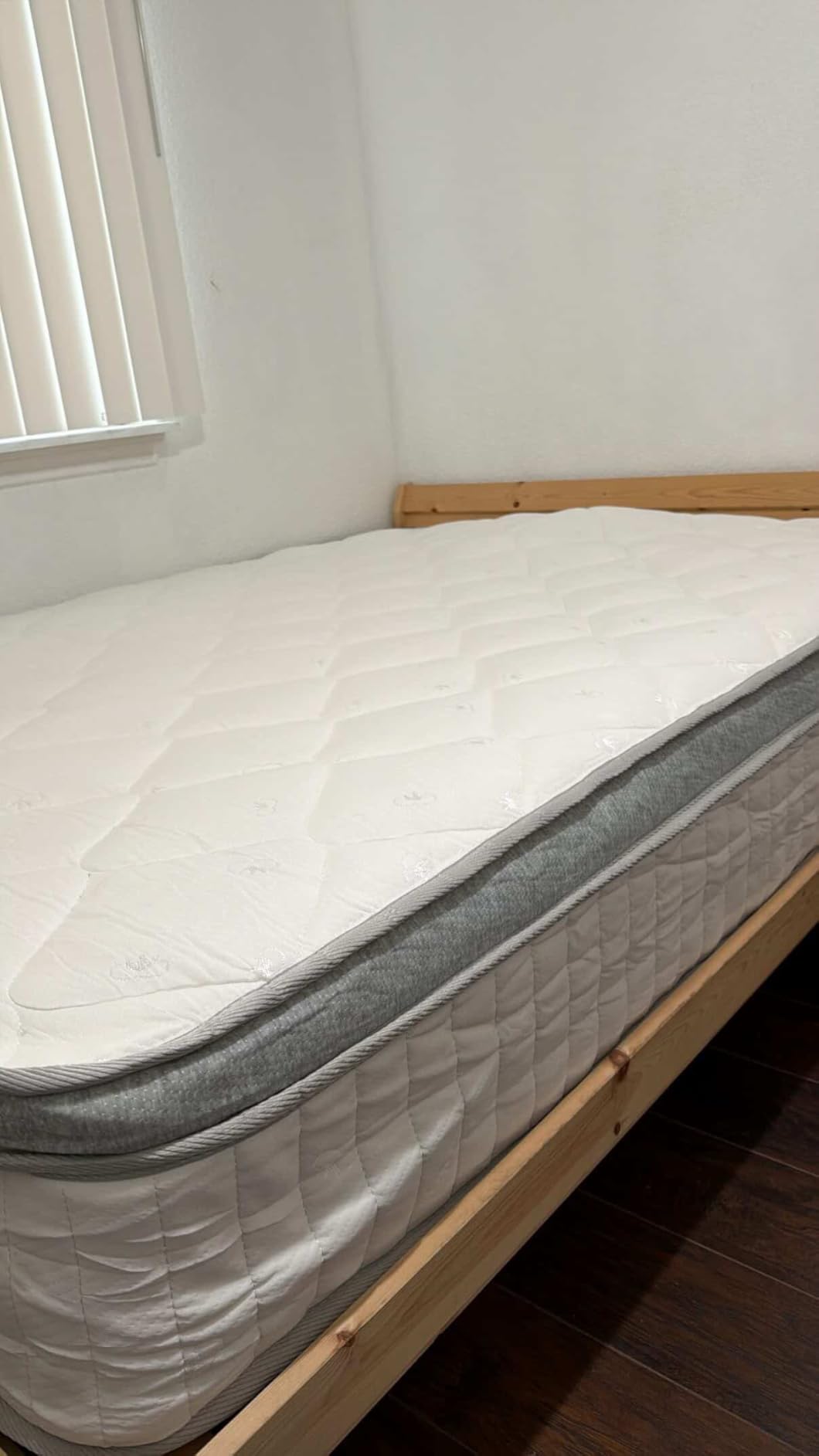 Neo Sleep Full Size Mattress, 10 Inch Hybrid Comfort & Supportive Mattress in A Box, Cooling Gel Memory Foam and Pocket Springs with Pressure Relief, CertiPUR-US Certified, Medium Feel customer photo 1