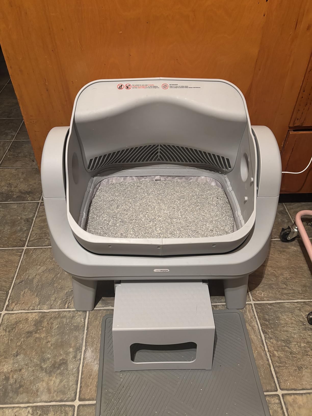 PetPivot Open Top Self Cleaning Cat Litter Box, Automatic Litter Box with 7 Pairs of Safety Sensors, Anti-Pinch Protection and Easy Access Step for Senior Cats, Dark Grey customer photo 2