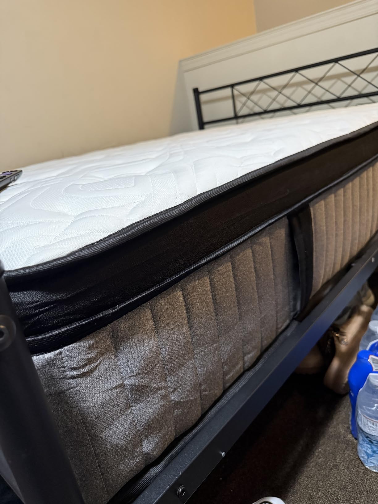 BedStory Extra Firm Queen Mattress 14 Inch, Hybrid Mattresses 7-Zone Pain Relief - Extra Firm Bed in a Box - Fiberglass Free, CertiPUR-US Certified, 365-Night Trial, 10 Years Warranty customer photo 1