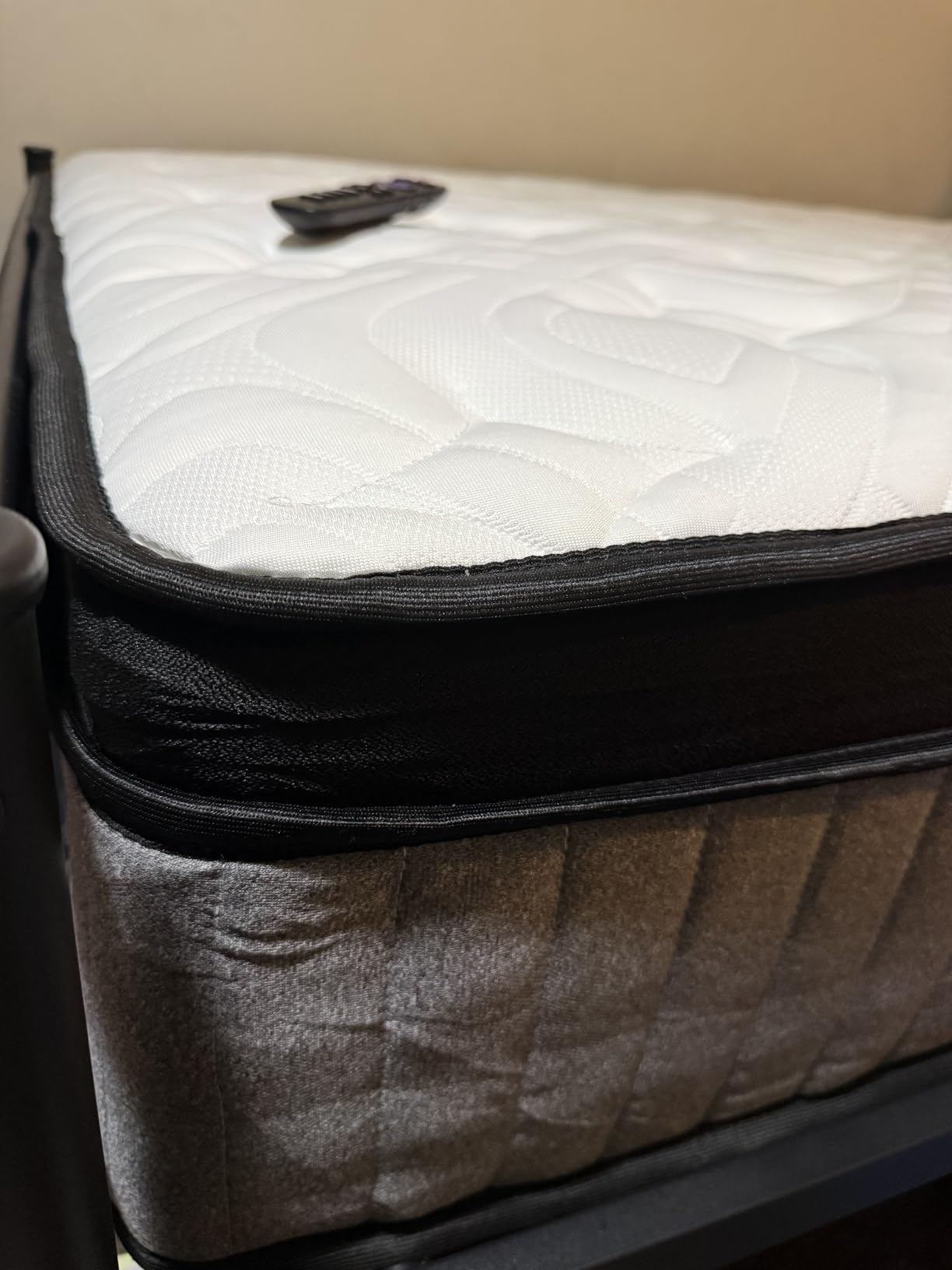BedStory Extra Firm Queen Mattress 14 Inch, Hybrid Mattresses 7-Zone Pain Relief - Extra Firm Bed in a Box - Fiberglass Free, CertiPUR-US Certified, 365-Night Trial, 10 Years Warranty customer photo 2