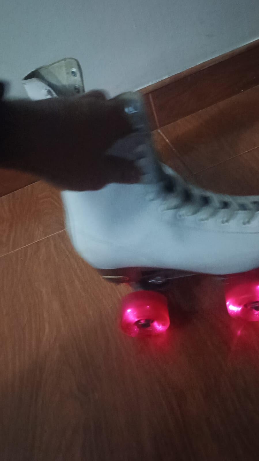 Chicago Skates Classic Quad Roller Skates for Women & Men - Durable & Top Performance, Adjustable High-Top Boots for Safe Indoor/Outdoor Roller Derby - 60mm PU Wheels & Semi-Precision Bearings customer photo 1