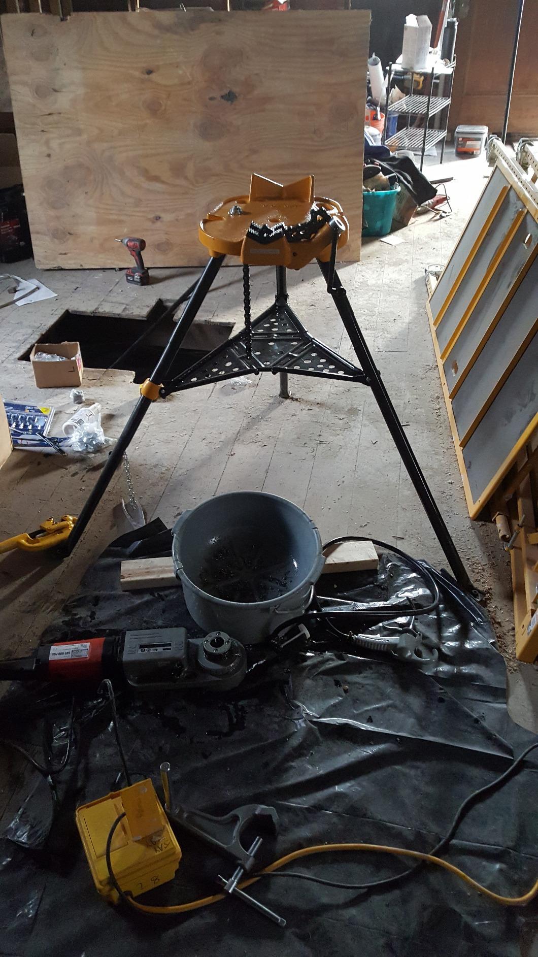 Steel Dragon Tools 600 Pro Max Hand-Held Pipe Threader 460 Chain Vise 418 Oiler and 2A Cutter fits RIDGID 12-R Dies customer photo 1