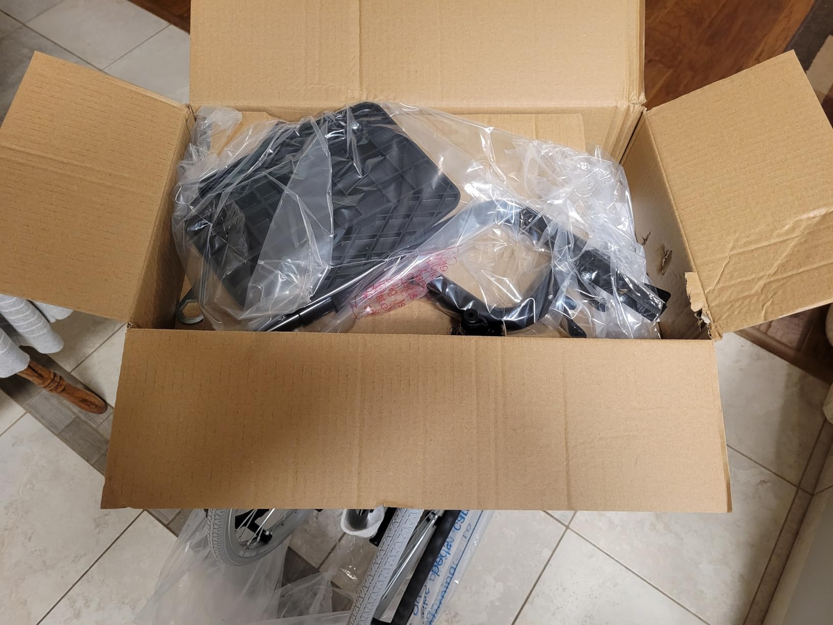 Karman 24 pounds LT-980 Ultra Lightweight Wheelchair, Black | 24 pounds customer photo 1