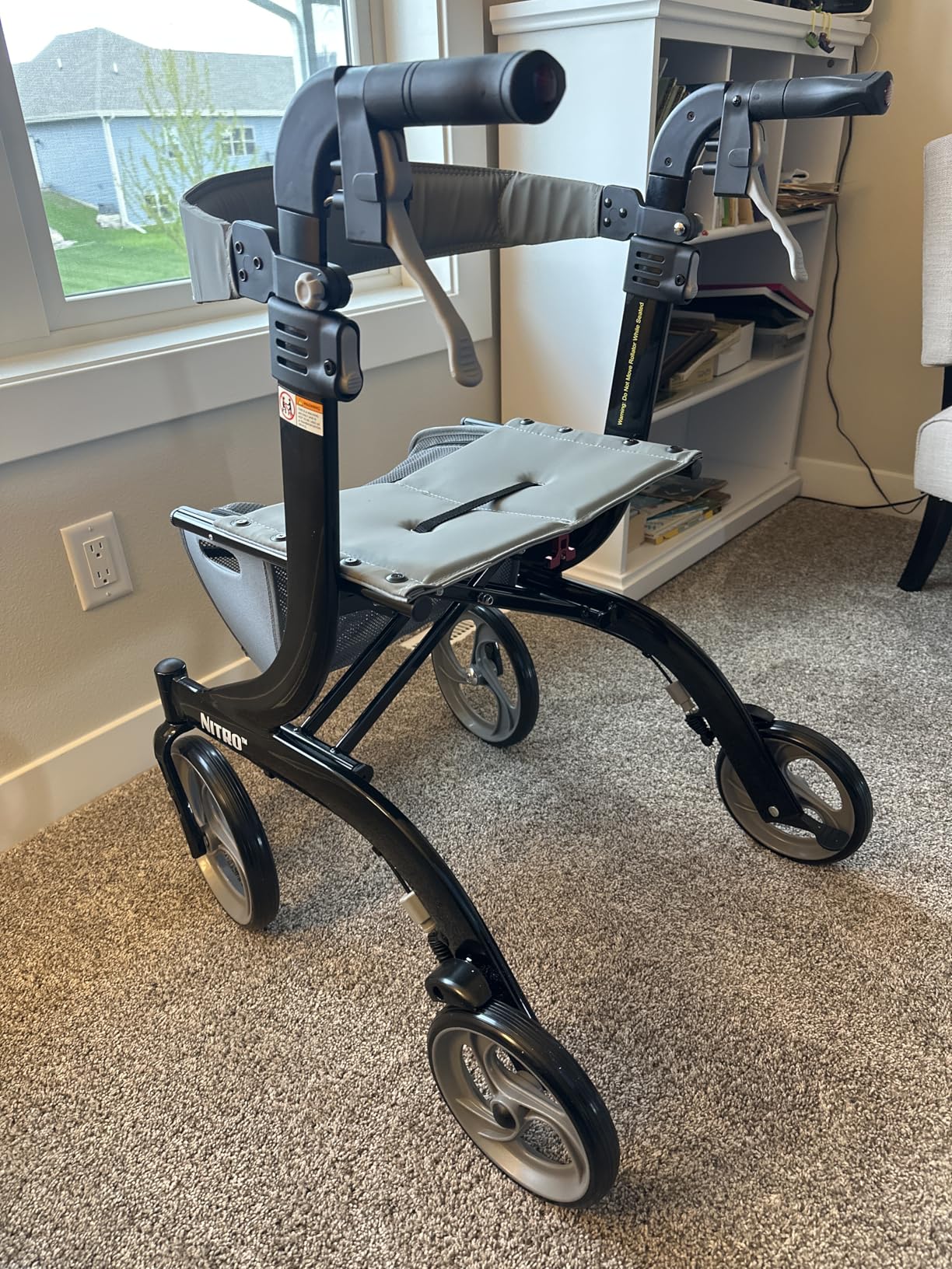 Drive Medical RTL10266BK Nitro Foldable Rollator Walker with Seat, Standard Height, Black customer photo 2