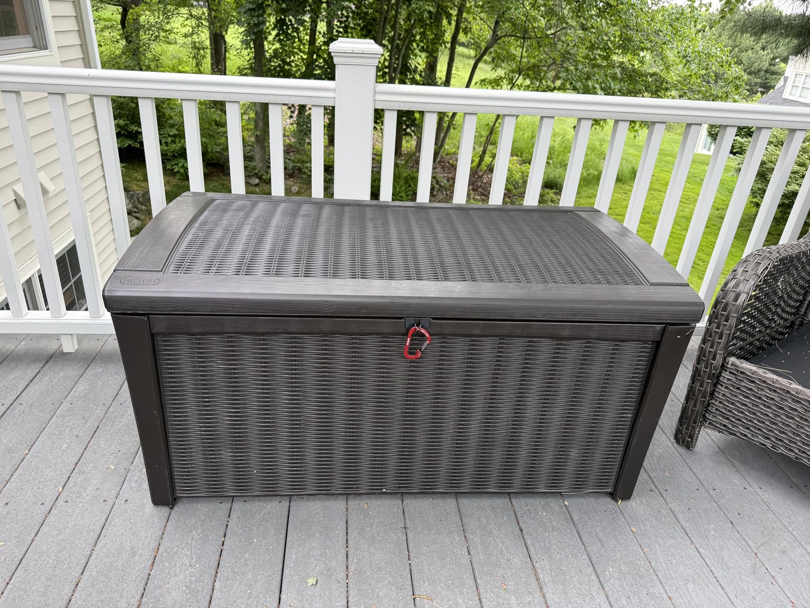 Keter Outdoor Storage Deck Box for Patio, Backyard & Garden, Borneo, 110 Gal, Grey - Lockable, Organizing, and Waterproof Plastic Container Bench customer photo 1
