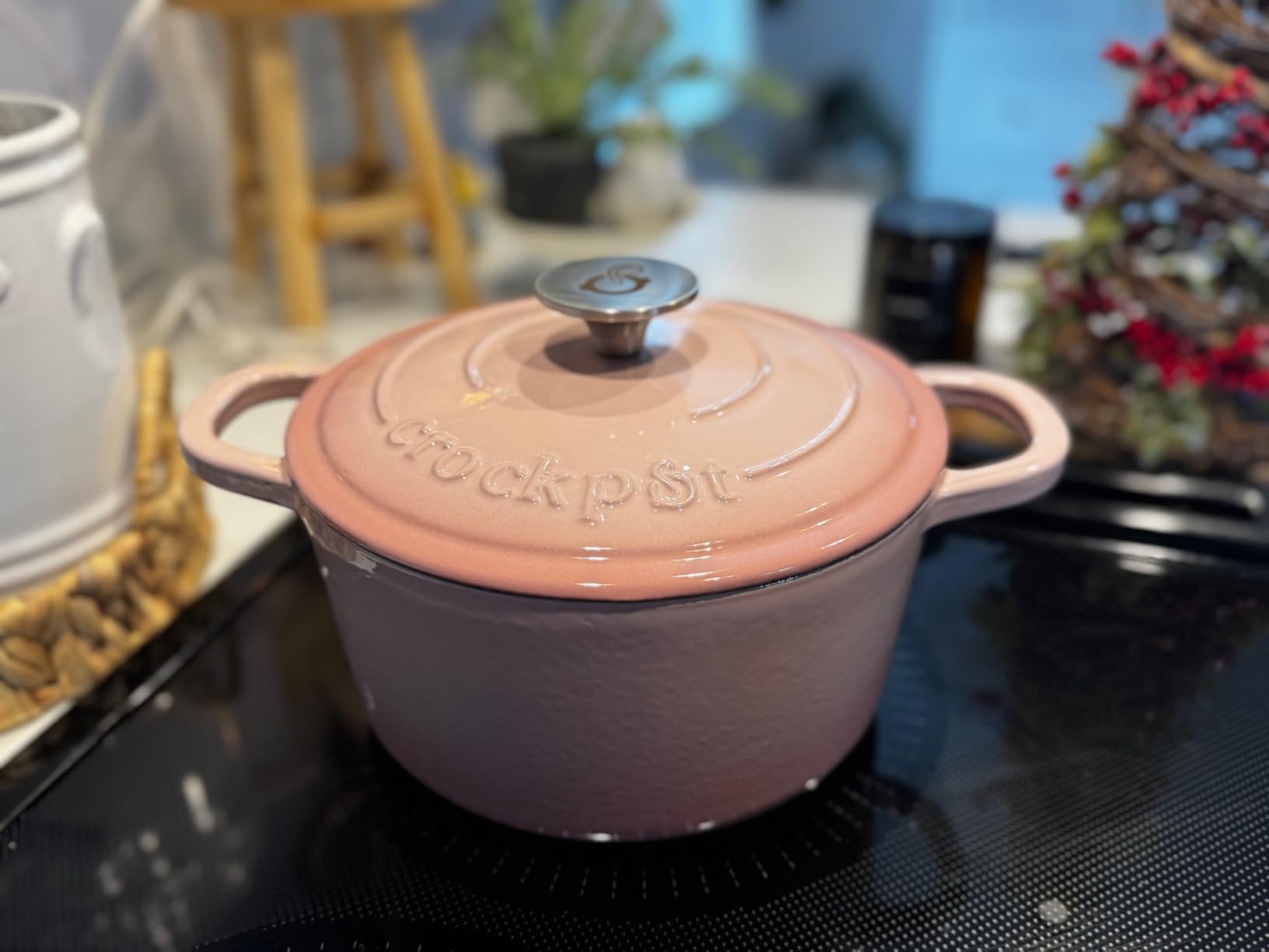 Crock-Pot Artisan 7-Quart Round Enameled Cast Iron Dutch Oven - Slate Gray, Heavy-Duty Cookware for Slow Cooking, Baking, Roasting with Lid customer photo 2