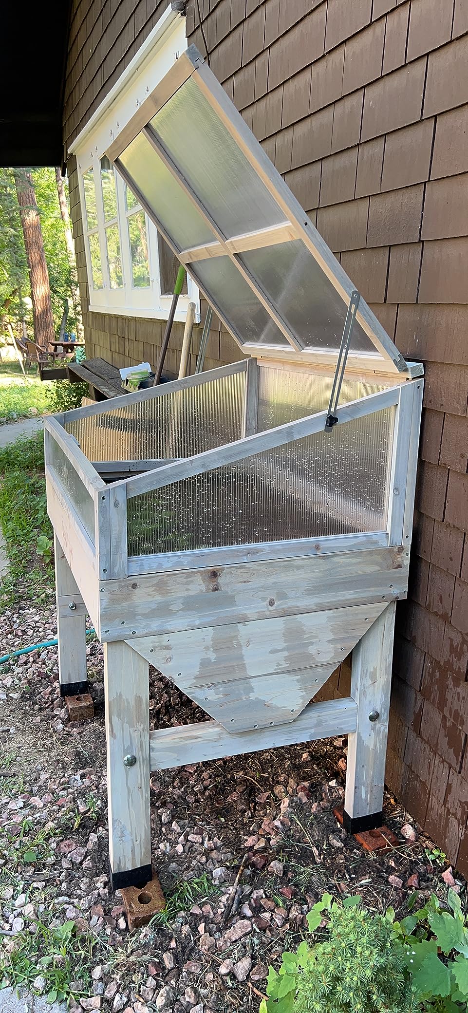 VegTrug Classic Cold Frame, Durable and Spacious Wooden Frame, Ideal Gardening Accessories, Natural, 1m customer photo 2