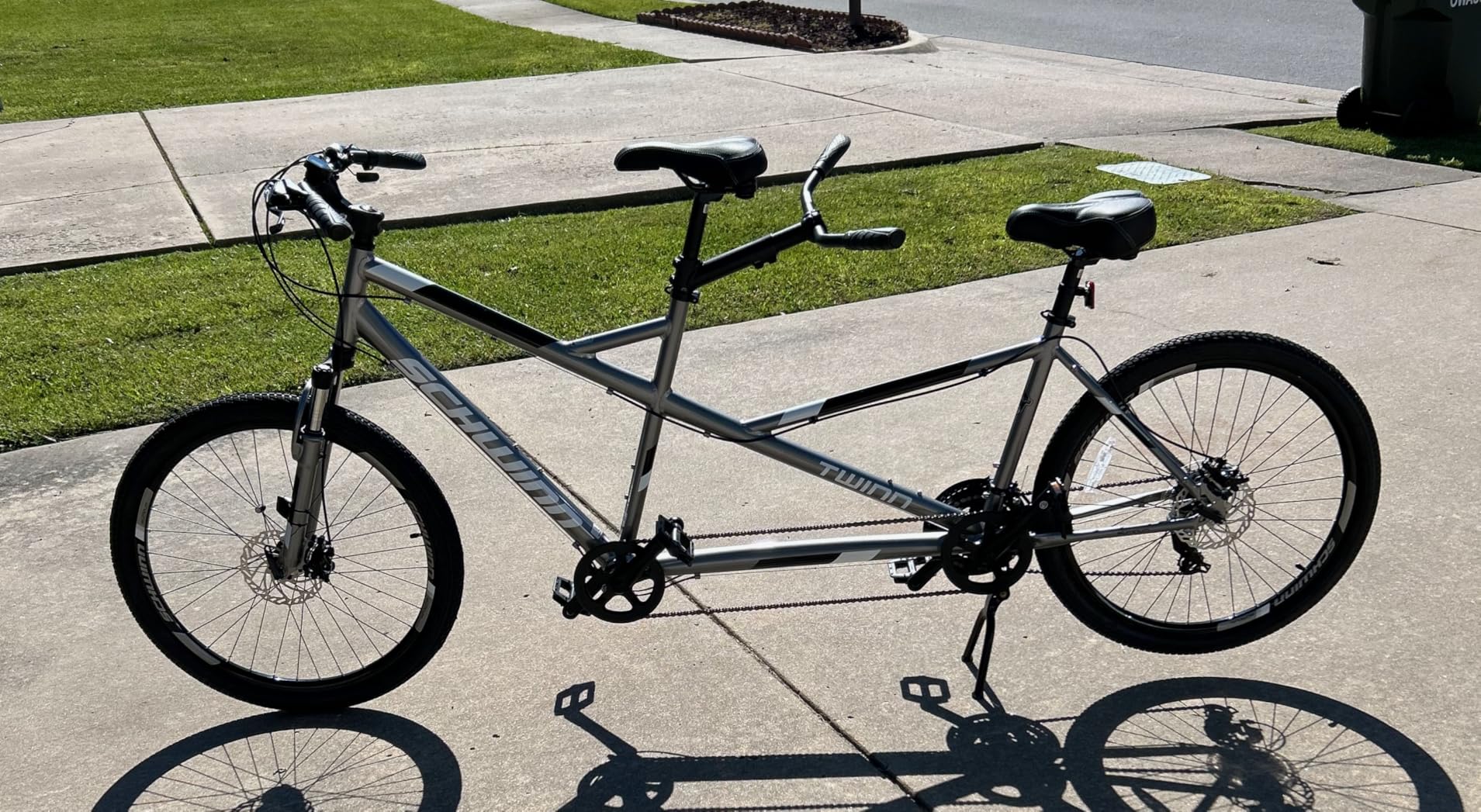 Schwinn Twinn Tandem Bike, Amazon's Choice customer photo 1