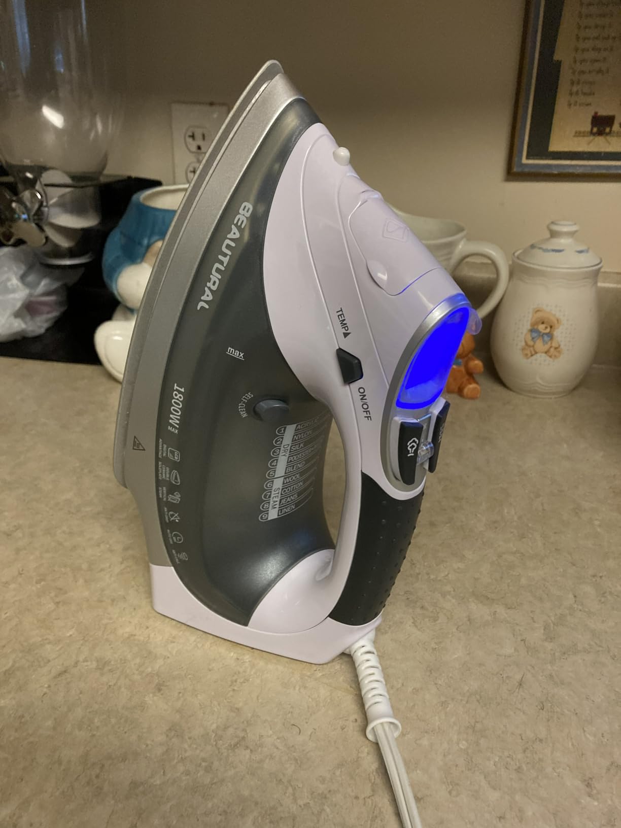 BEAUTURAL 1800-Watt Steam Iron with Digital LCD Screen, Double-Layer and Ceramic Coated Soleplate, 3-Way Auto-Off, 9 Preset Temperature and Steam Settings for Variable Fabric Gray customer photo 1