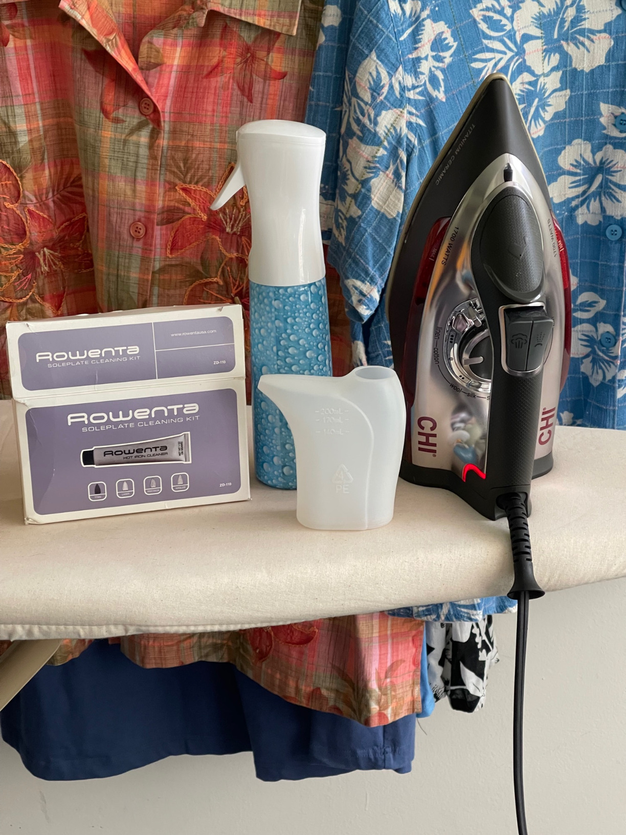 CHI Steam Iron for Clothes with 300+ Holes for Powerful Steaming, Temperature Guide Dial, 1700 Watts, XL 10' Cord, 3-Way Auto Shutoff, Titanium Infused Ceramic Soleplate, Silver (13101) customer photo 1