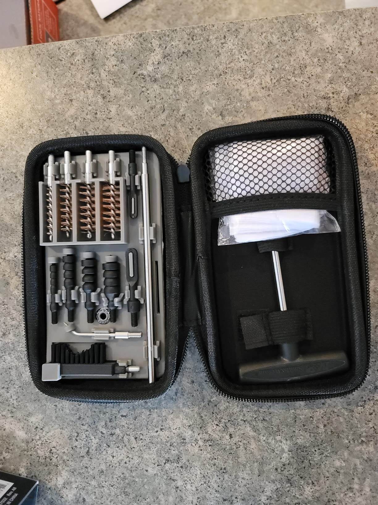 Smith & Wesson Compact Cleaning Kit, Compatible with Rifles, Pistols, and Handguns, for Cleaning, Maintenance, and Gunsmithing customer photo 2