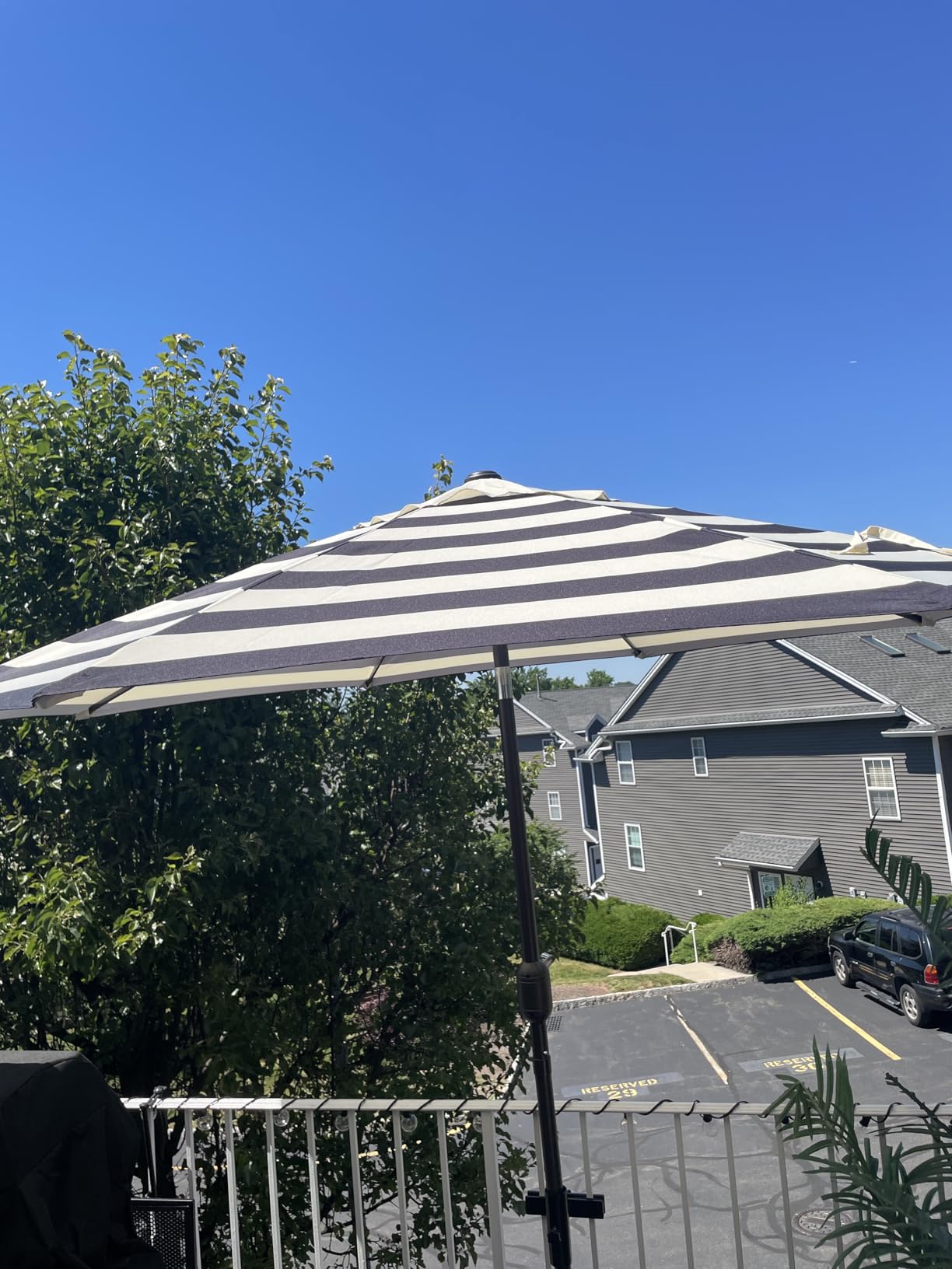 Blissun 9' Outdoor Patio Umbrella, Outdoor Table Umbrella, Yard Umbrella, Market Umbrella with 8 Sturdy Ribs, Push Button Tilt and Crank customer photo 2
