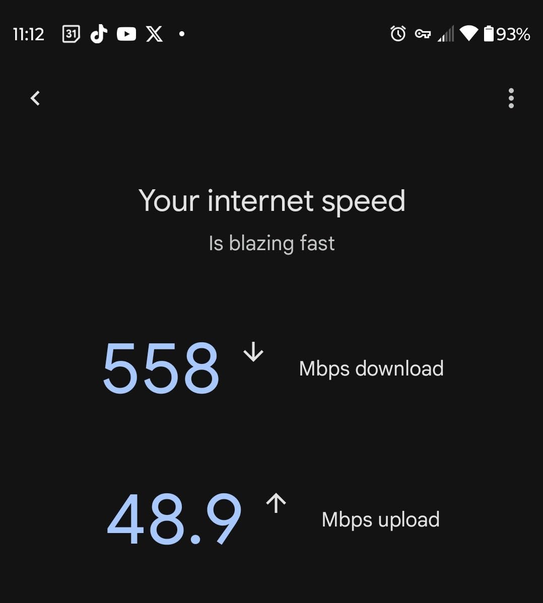 Motorola MB8600 DOCSIS 3.1 Gig-Speed Cable Modem Plus 32x8 DOCSIS 3.0. Approved by Comcast Xfinity, Cox, and More, Gray (Renewed) customer photo 2