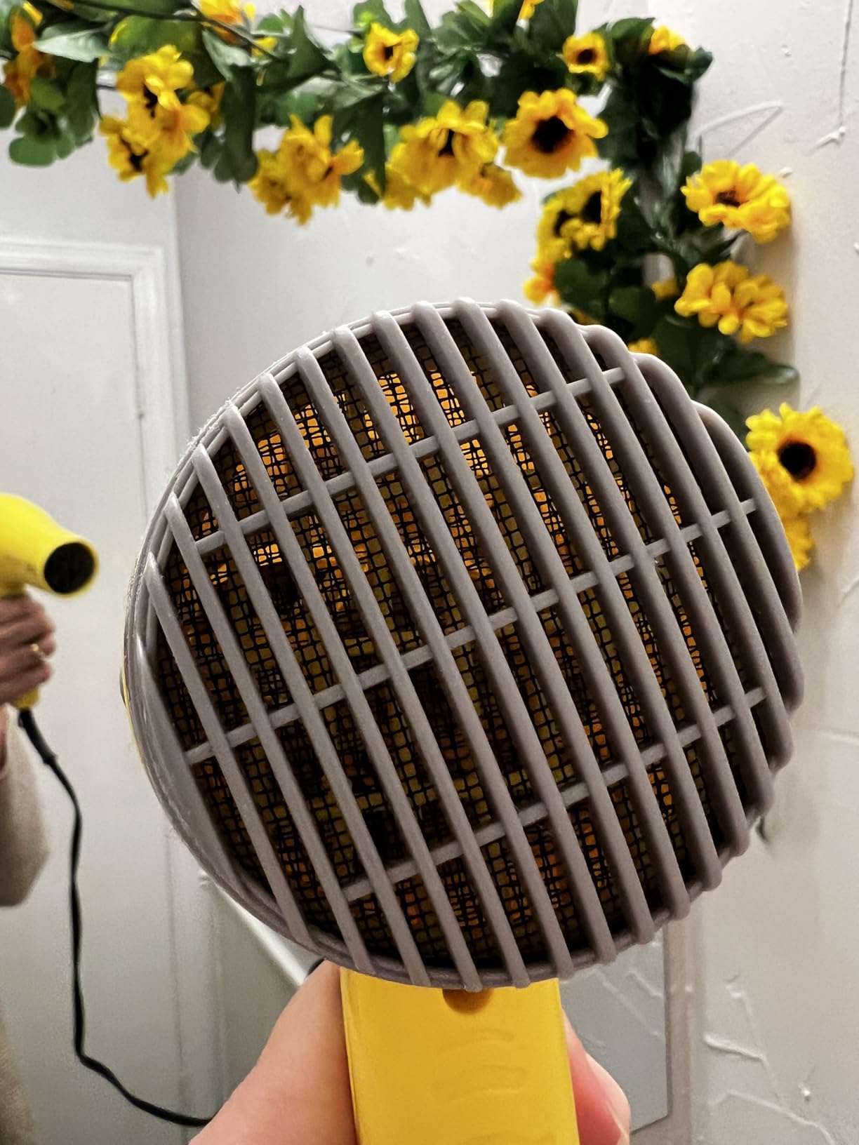 Revlon Compact Hair Dryer | 1875W Lightweight Design, Perfect for Travel, (Yellow), Plastic customer photo 1