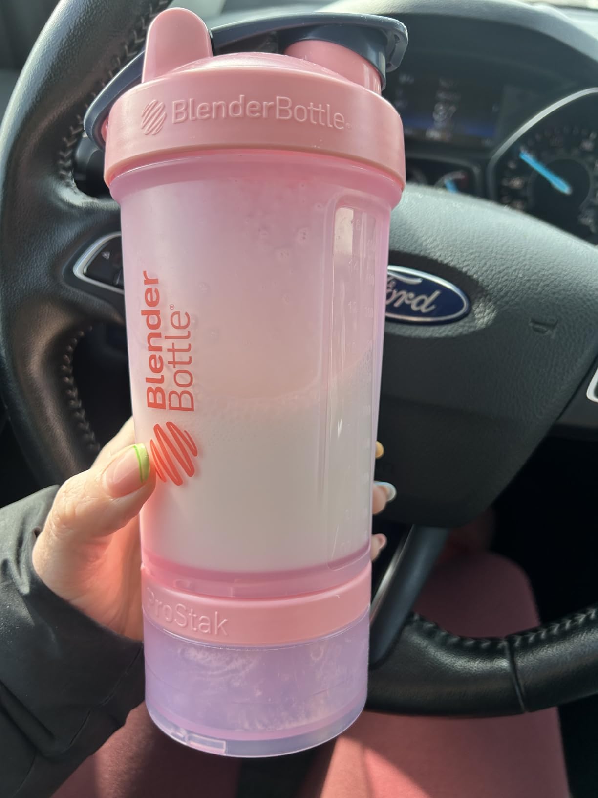 Quest Nutrition Vanilla Milkshake Protein Powder, 24g Protein, 1g Sugar, Low Carb, Gluten Free, 3 Pound, 43 Servings customer photo 1