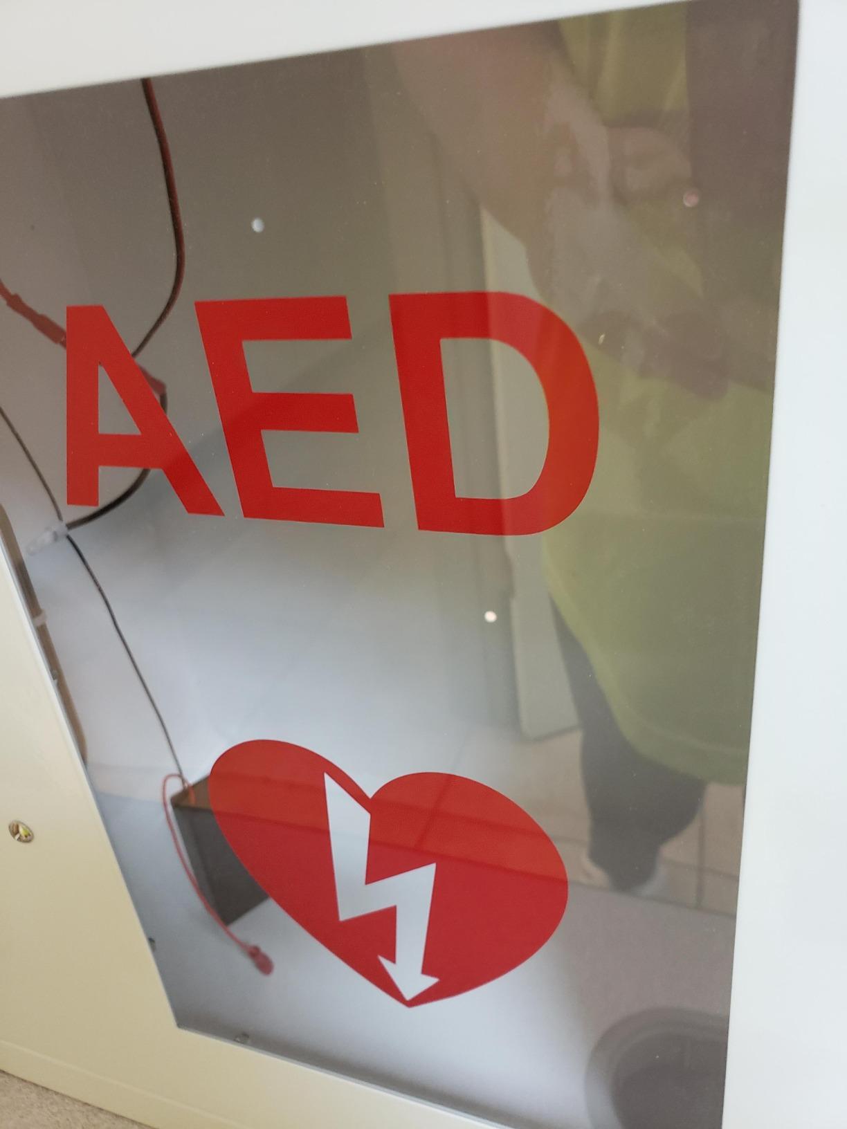 AED Defibrillator Wall Mounted Cabinet, Metal Steel Plate Storage Cabinet with Alarm and Light, fits All Brands Cardiac Science, 14.2'' x 7.9'' x 15.8'' customer photo 1