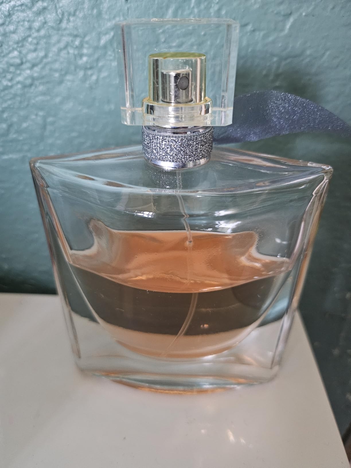 Lancome La Vie Est Belle Eau de Parfum - Long Lasting Fragrance with Notes of Iris, Earthy Patchouli, Warm Vanilla & Spun Sugar customer photo 2