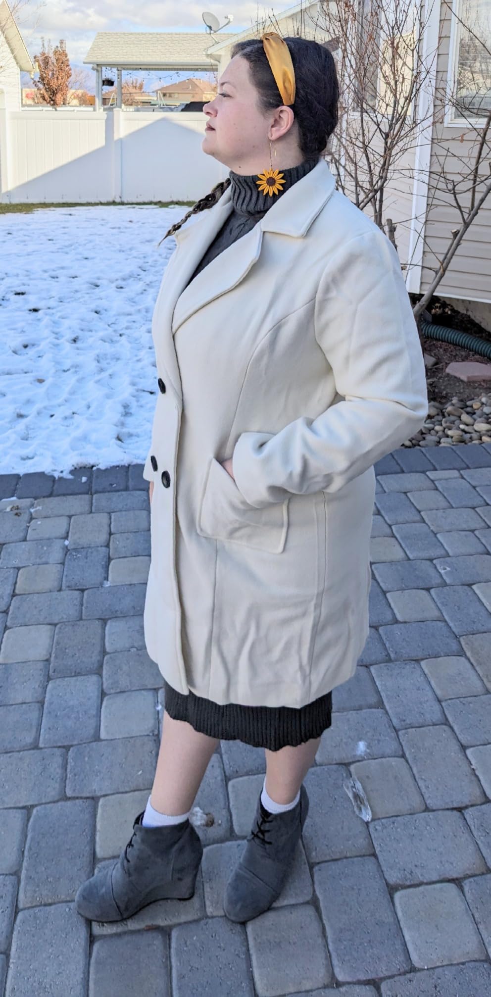 chouyatou Women Elegant Notched Collar Double Breasted Wool Blend Over Coat customer photo 1