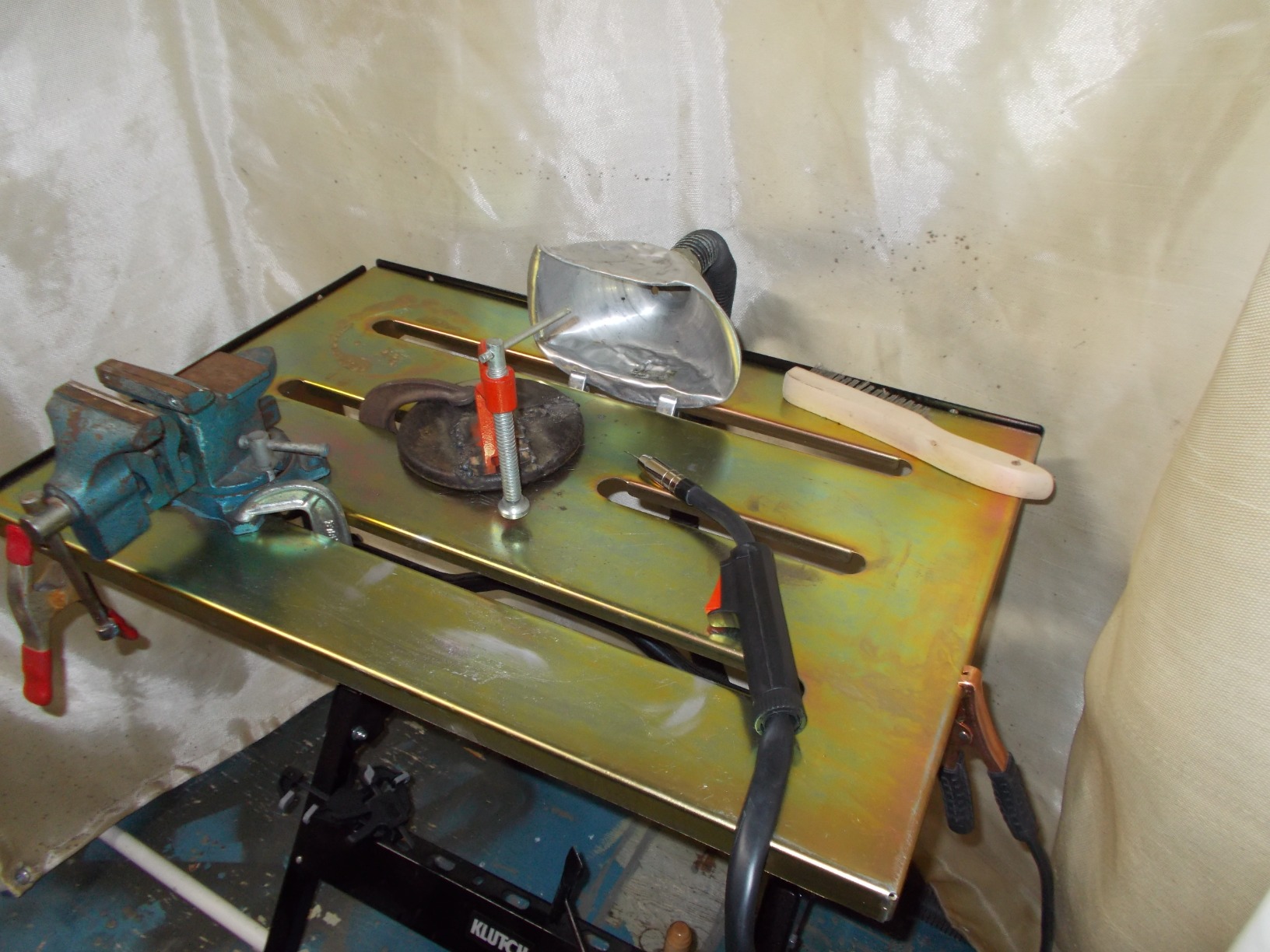 Klutch Adjustable Steel Welding Table - 30in.L x 20in.W x 32 5/8in.H customer photo 1