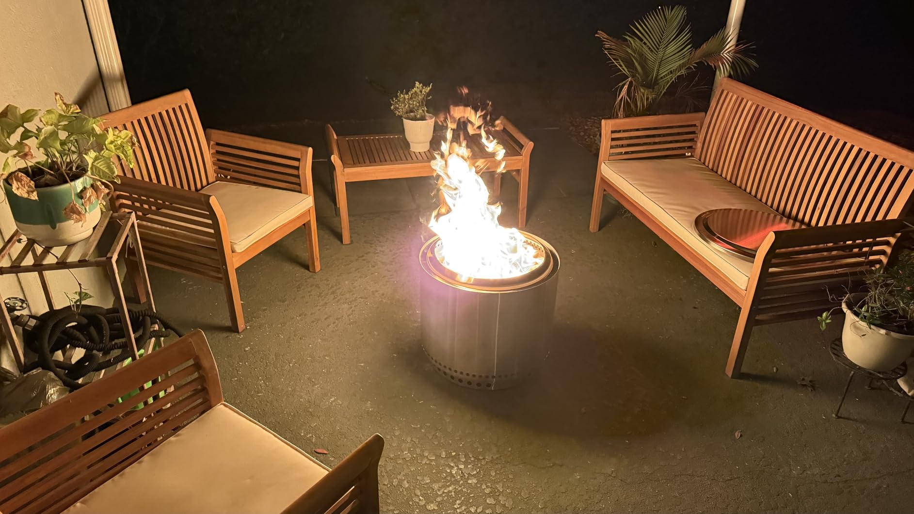 Solo Stove Bonfire Shield - Durable Stainless Steel Spark Protector Mesh Screen for Fire Pits, Keeps Pops and Hot Embers Contained for Safe Outdoor Fires, Includes Shield Removal Tools customer photo 1