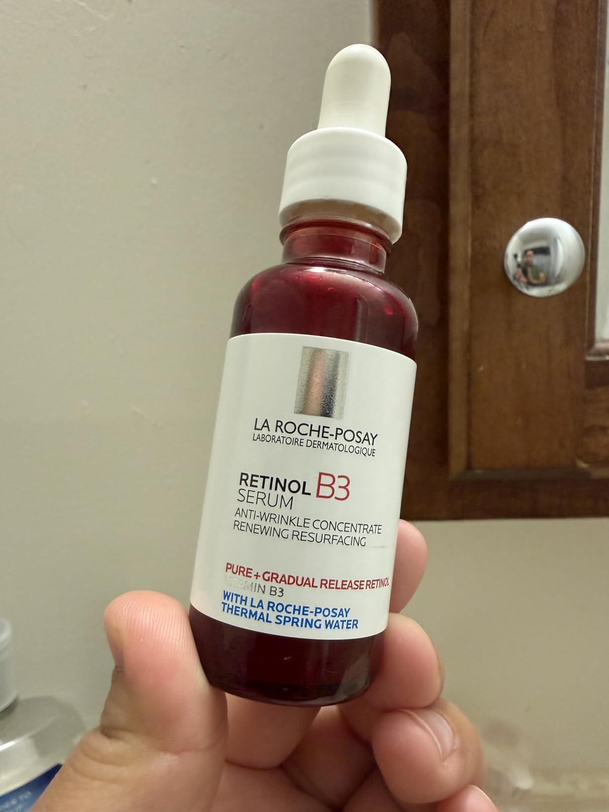La Roche-Posay Pure Retinol Face Serum with Niacinamide (Vitamin B3) & Hyaluronic Acid | Gentle Anti-Aging Retinol Serum for Fine Lines & Wrinkles | Dermatologist Tested for Sensitive Skin, 1.0 fl oz customer photo 1