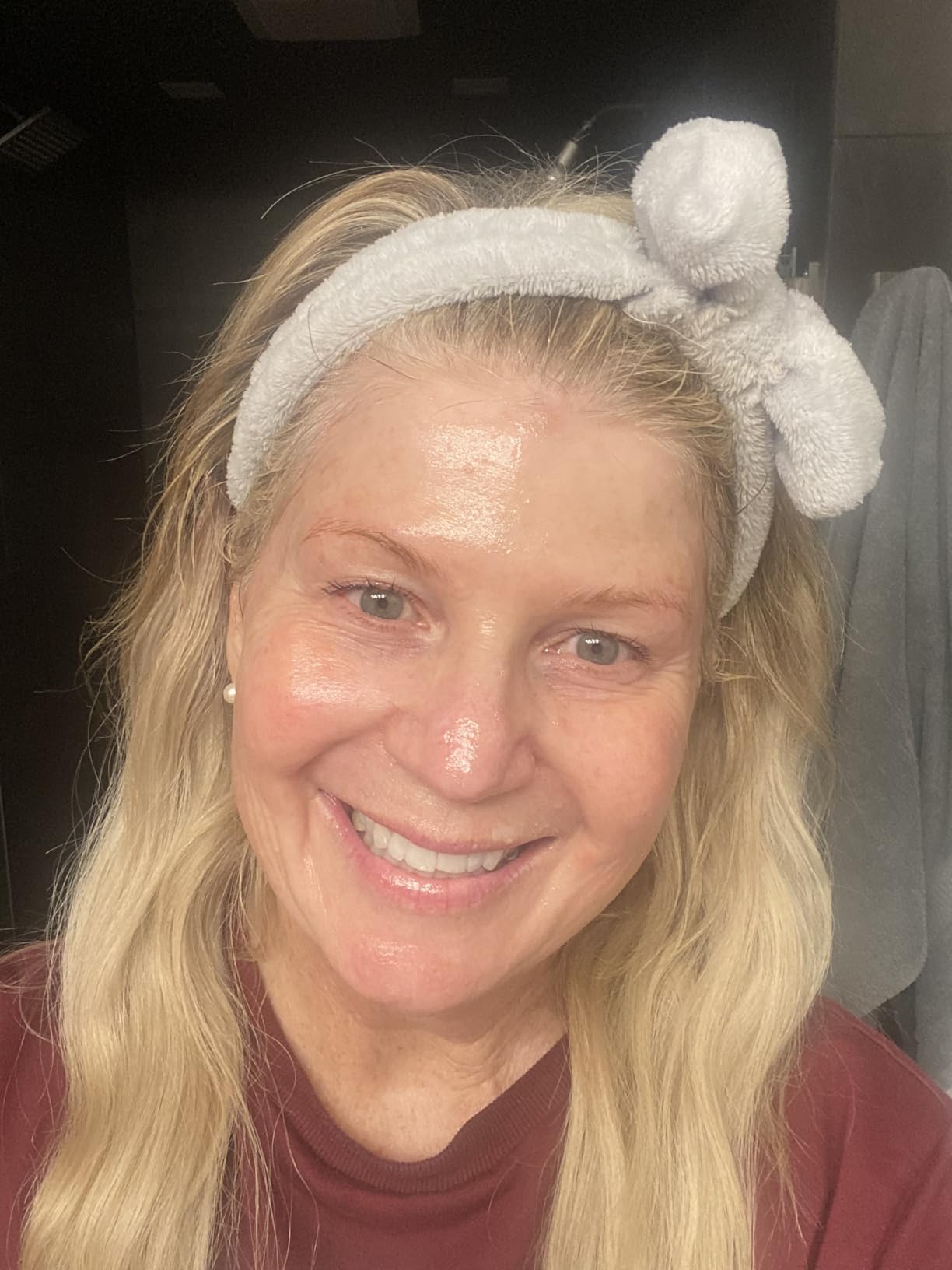 La Roche-Posay Pure Retinol Face Serum with Niacinamide (Vitamin B3) & Hyaluronic Acid | Gentle Anti-Aging Retinol Serum for Fine Lines & Wrinkles | Dermatologist Tested for Sensitive Skin, 1.0 fl oz customer photo 2